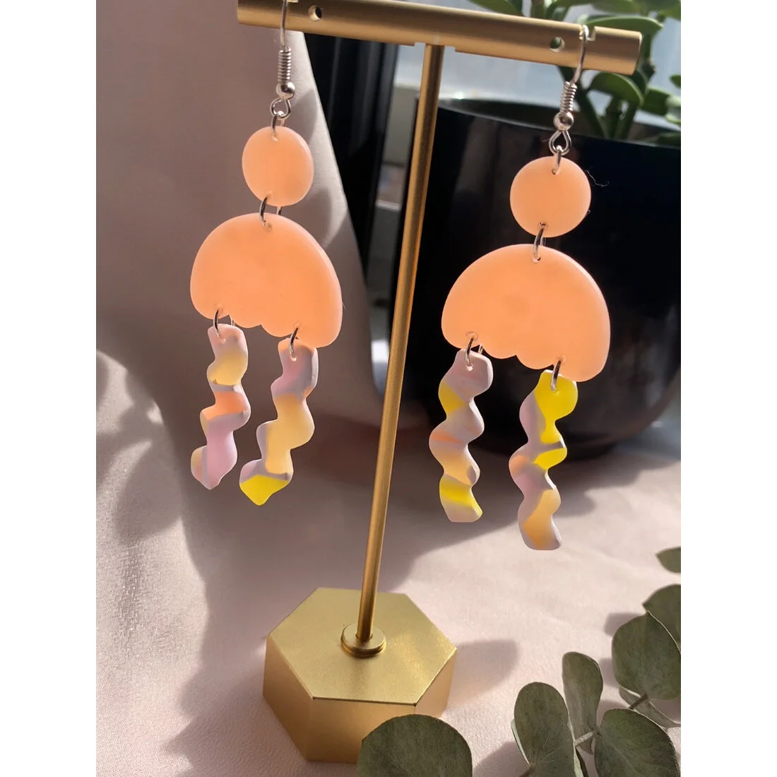 FE42708C-2873-4B97-9F25-C54AB78ACB92