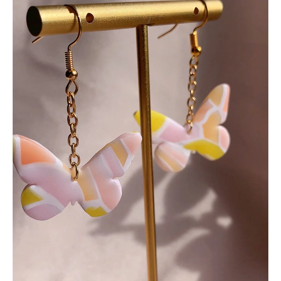 40CD3500-EF48-4069-B2BB-86B02354697E