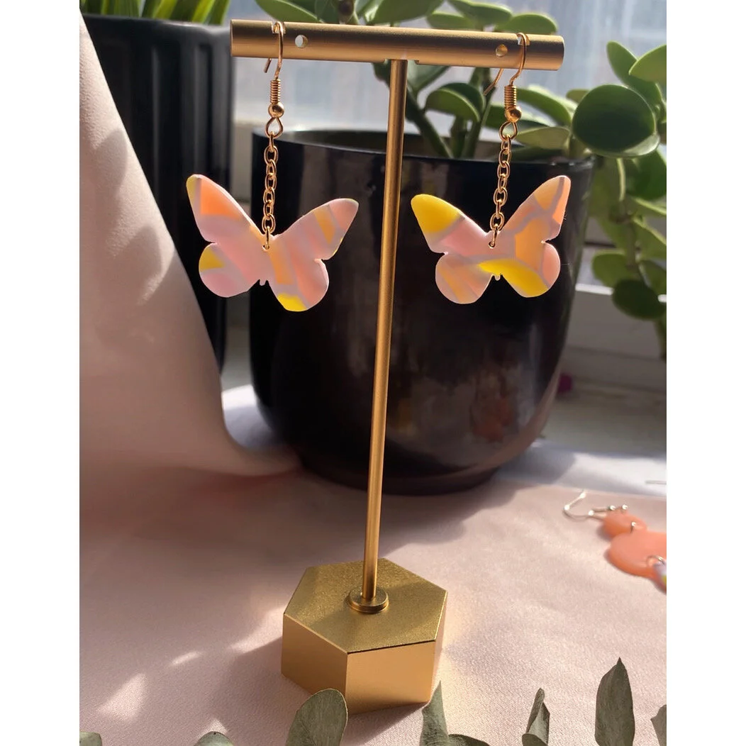 AAF604C2-AB56-4091-93AE-B4861C92419A