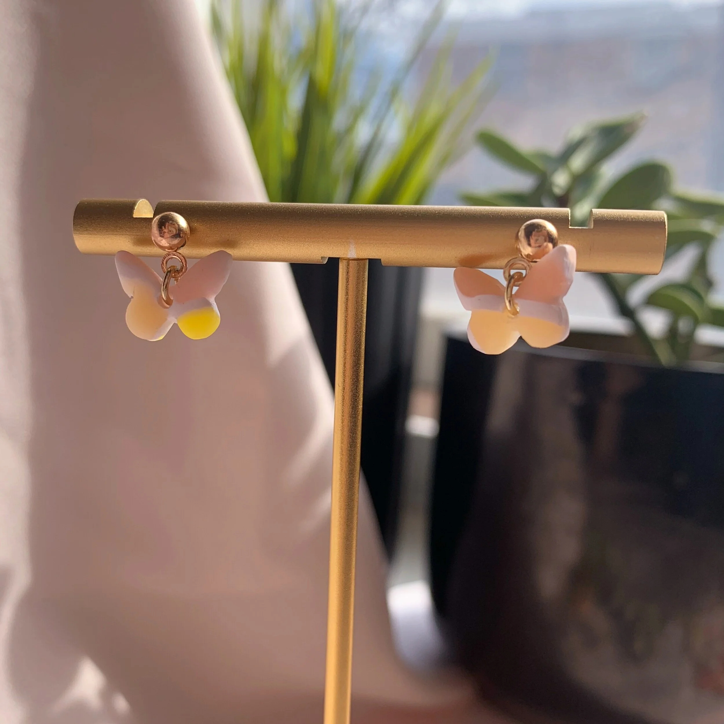 703EF593-EB92-4533-BB1E-690AD1F4299A