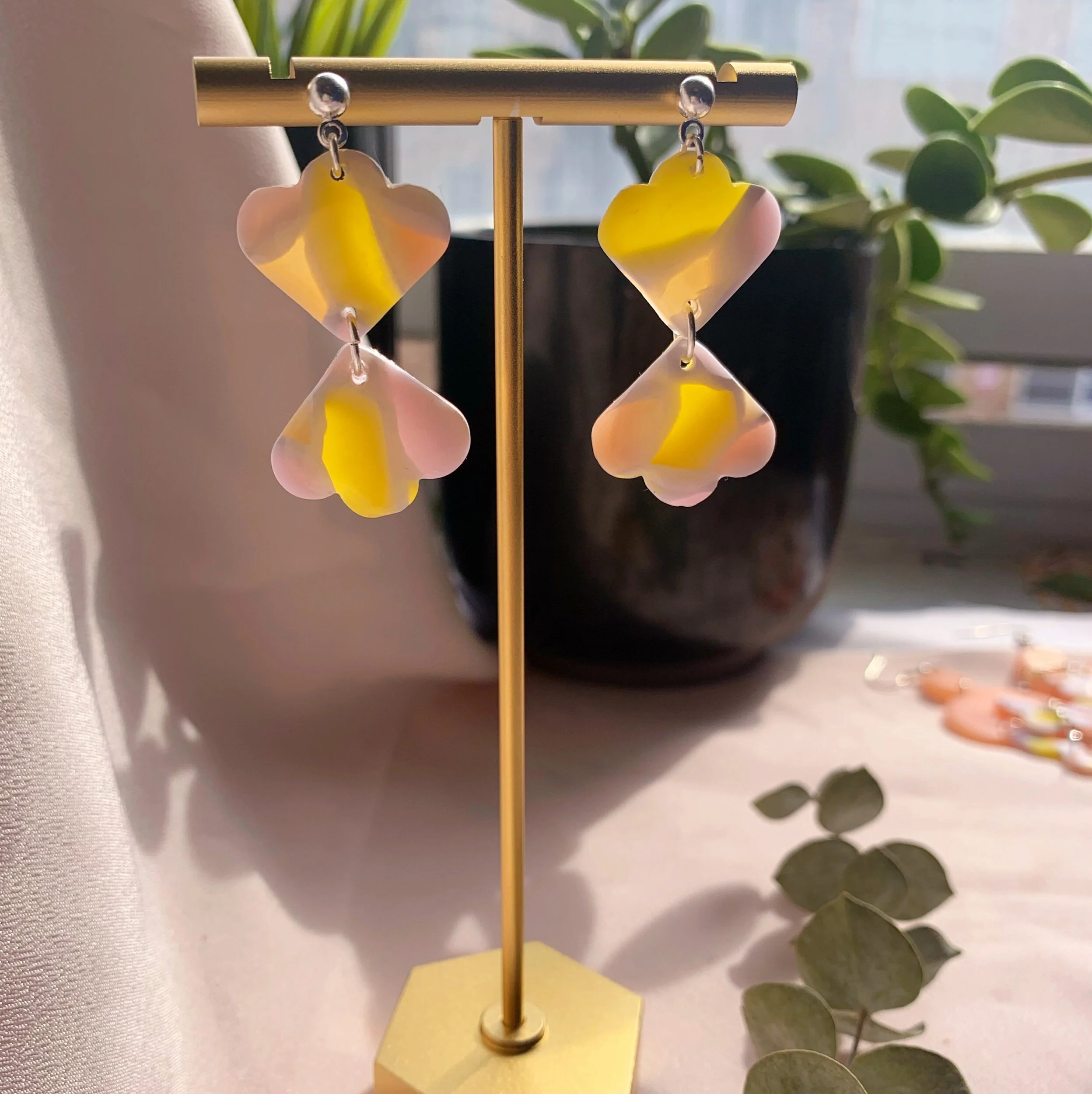 2E1A6C75-324B-4637-B3AA-02CDB2746D09