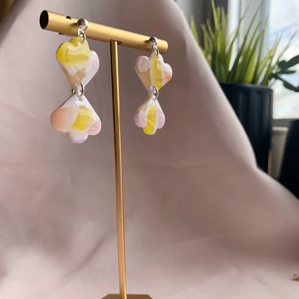 BAC59A01-DCB0-43AD-A37F-D0FED5A69226