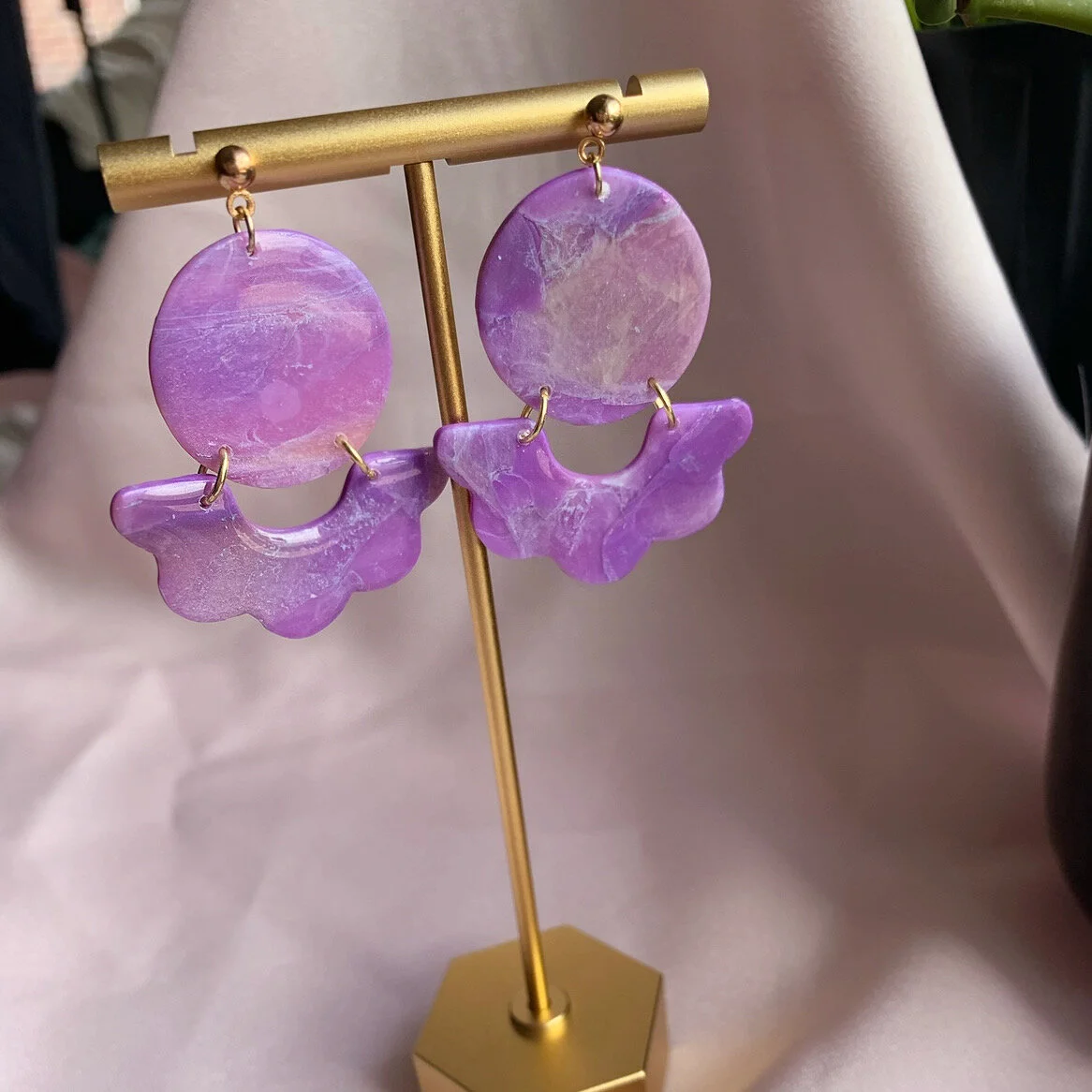 3D693B37-4B2C-4A3E-8F71-7F7860C2686F