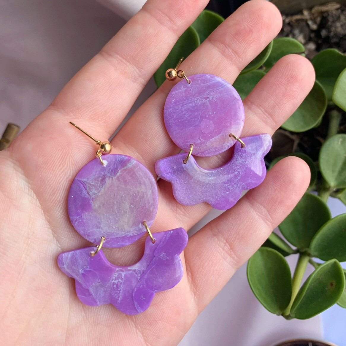 17AB8C33-62D3-4198-8D15-5AD82A73E533