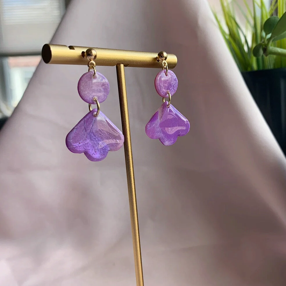 EE7857D9-5A69-451B-8E06-9A96AC23B788