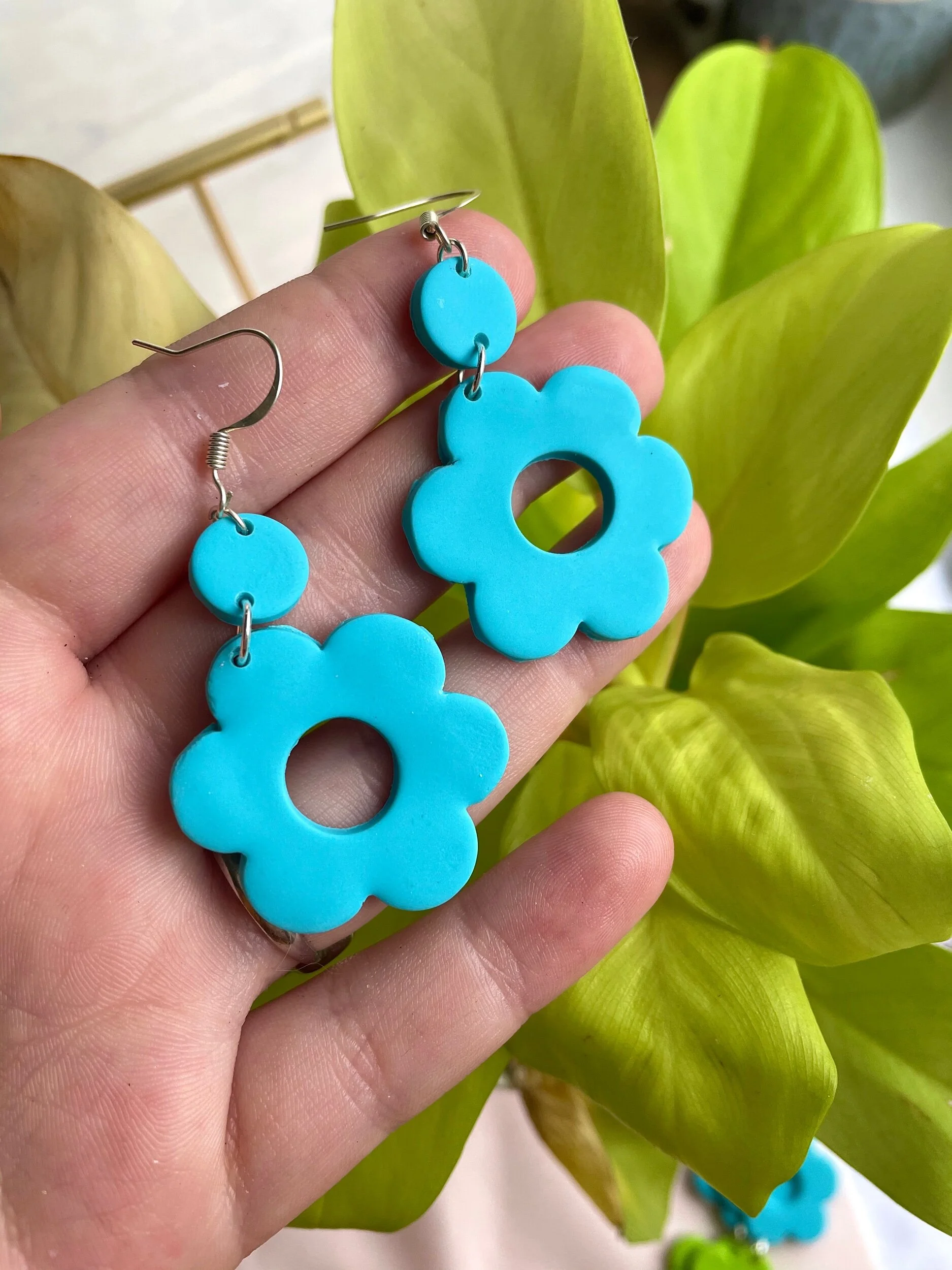 4EBF6B35-AC4C-4731-A5D4-BA29B46377CB