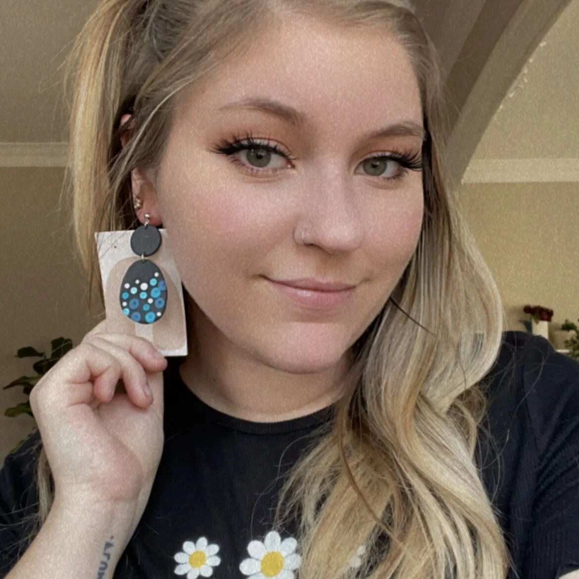 D31E81B3-1B1C-404D-9B03-229123B66EC2