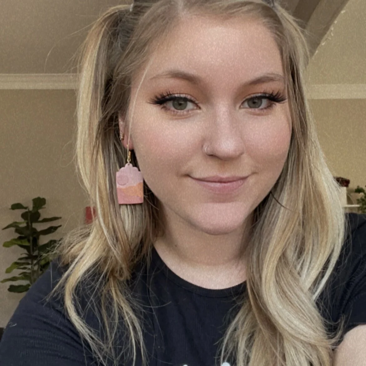 C67E5970-5DA8-43AA-9532-89CE8BA2A536