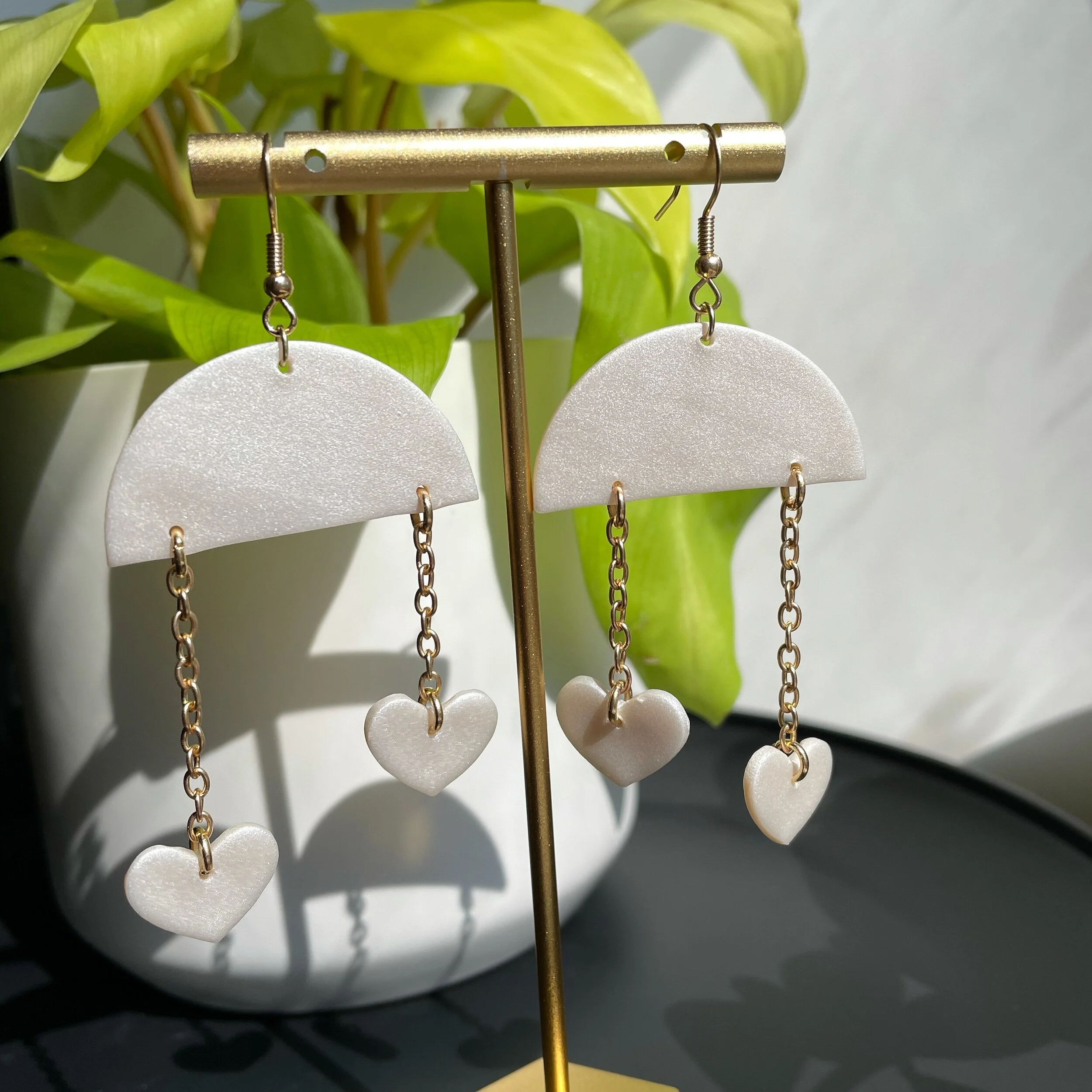 DCB06A2E-C7BA-49BC-B518-A764DF673BDB