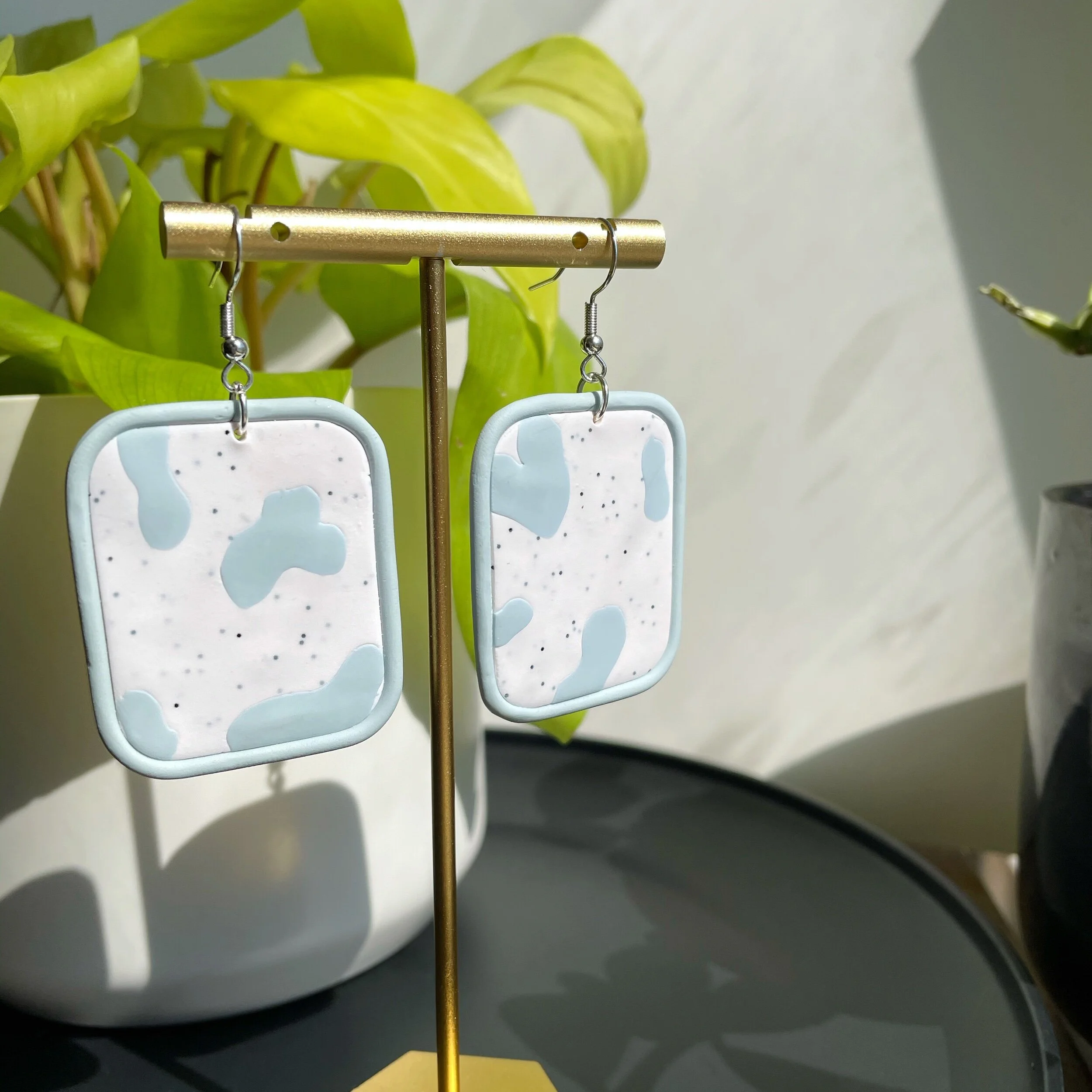 5C813E45-4017-4219-BD0A-EEE72EF0C4FC