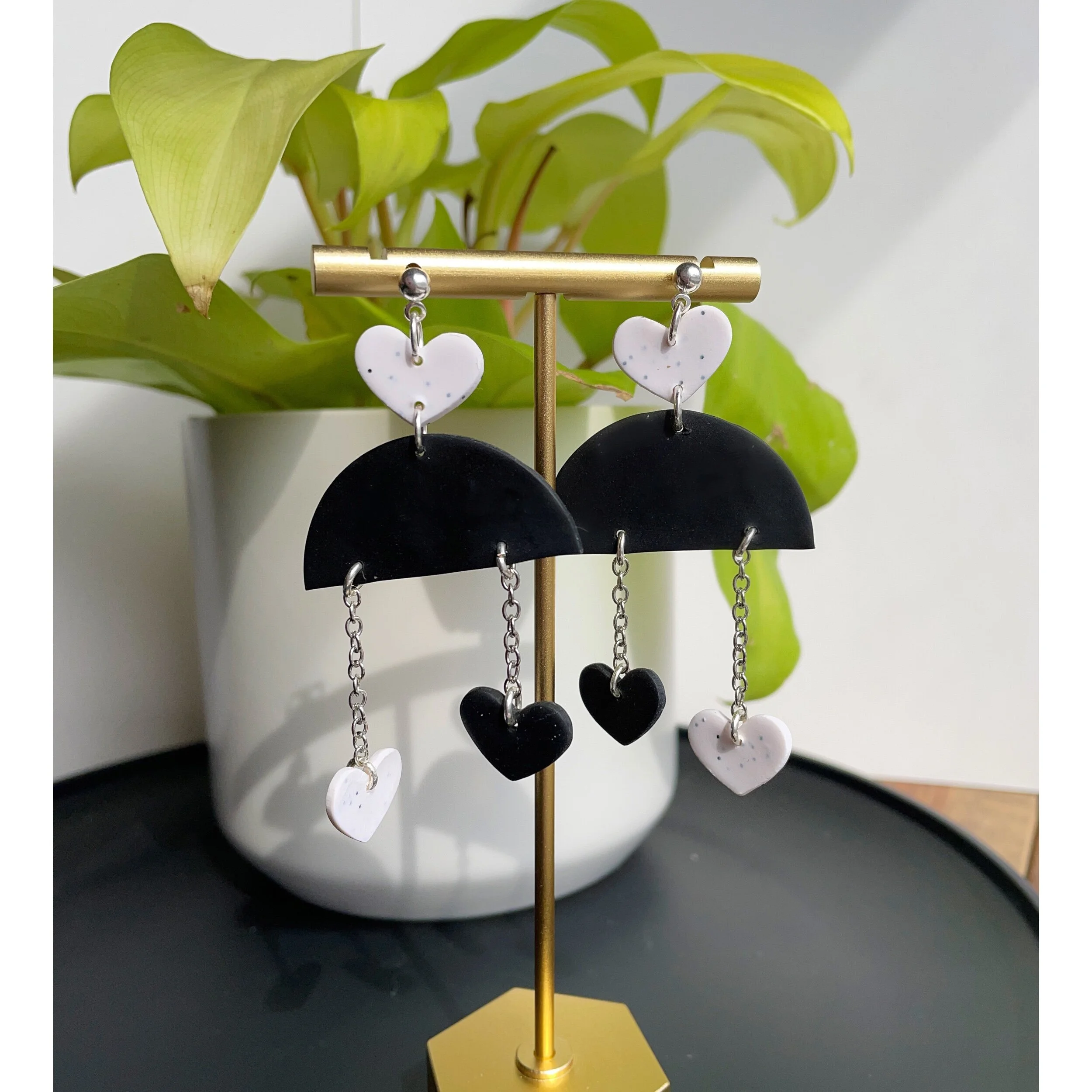 DD64F604-BBA0-4788-842E-92132836BFBA