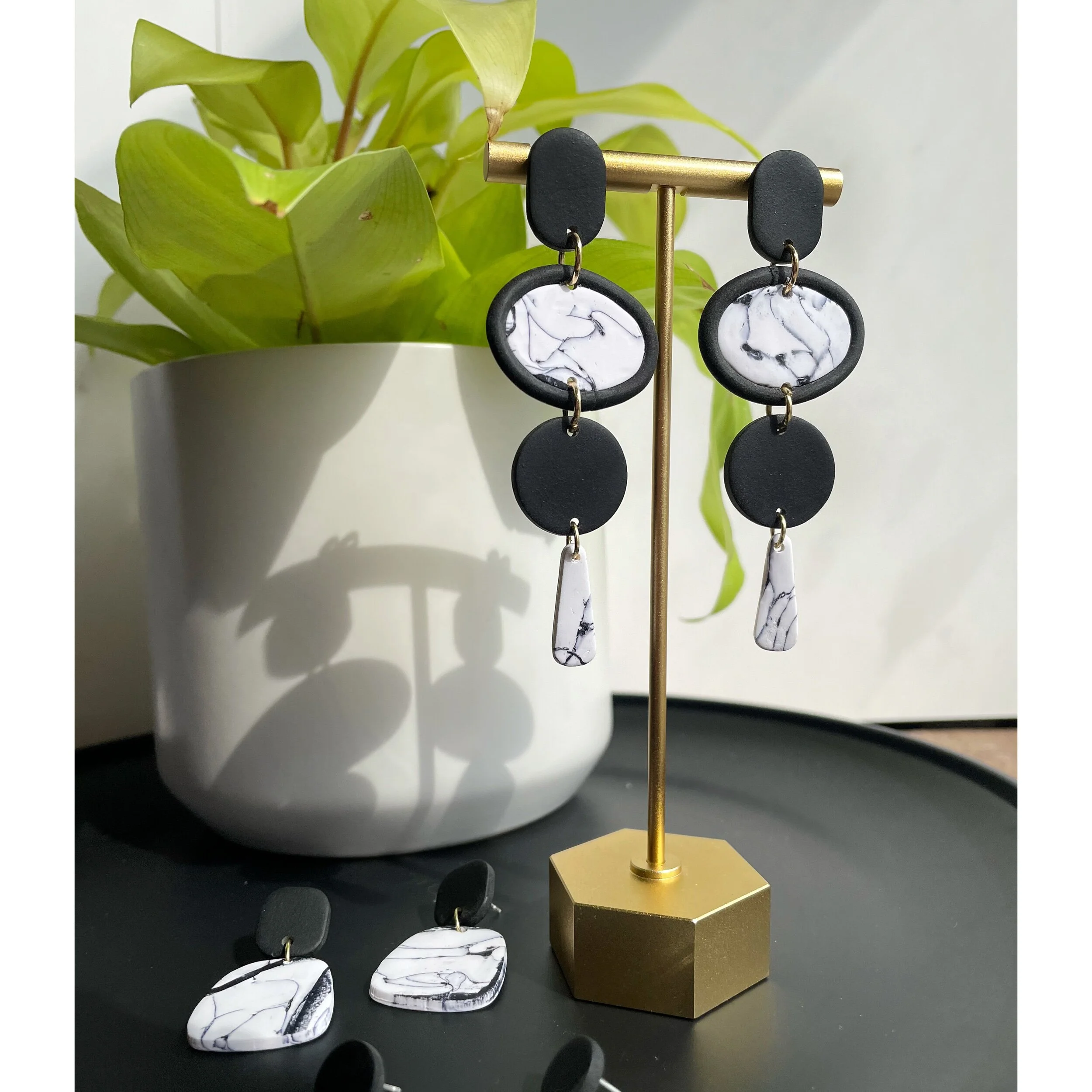 7B2FFC01-A2A2-4396-B072-4ADE2F2EFE99