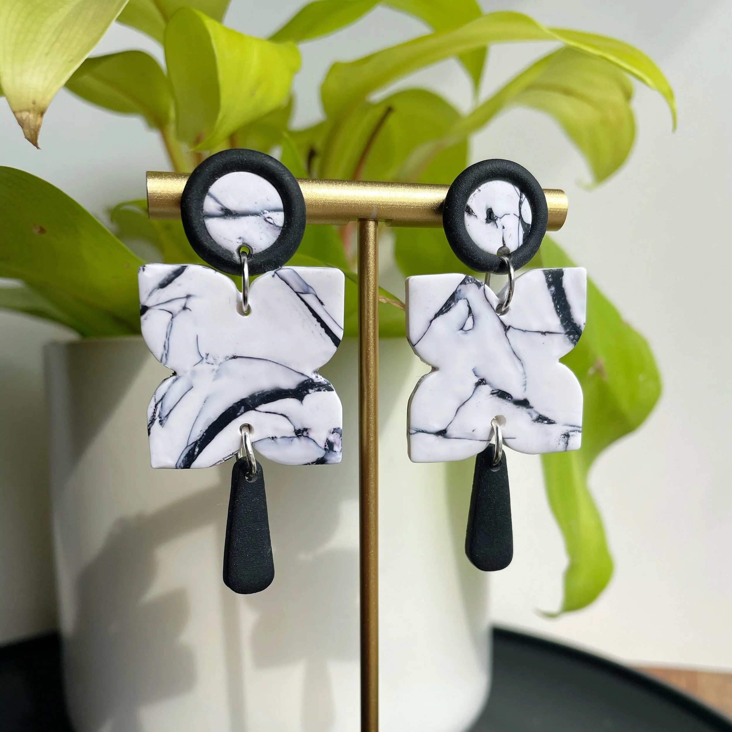 0DA6B9D4-9840-4D54-96A0-174C4B8F52D8