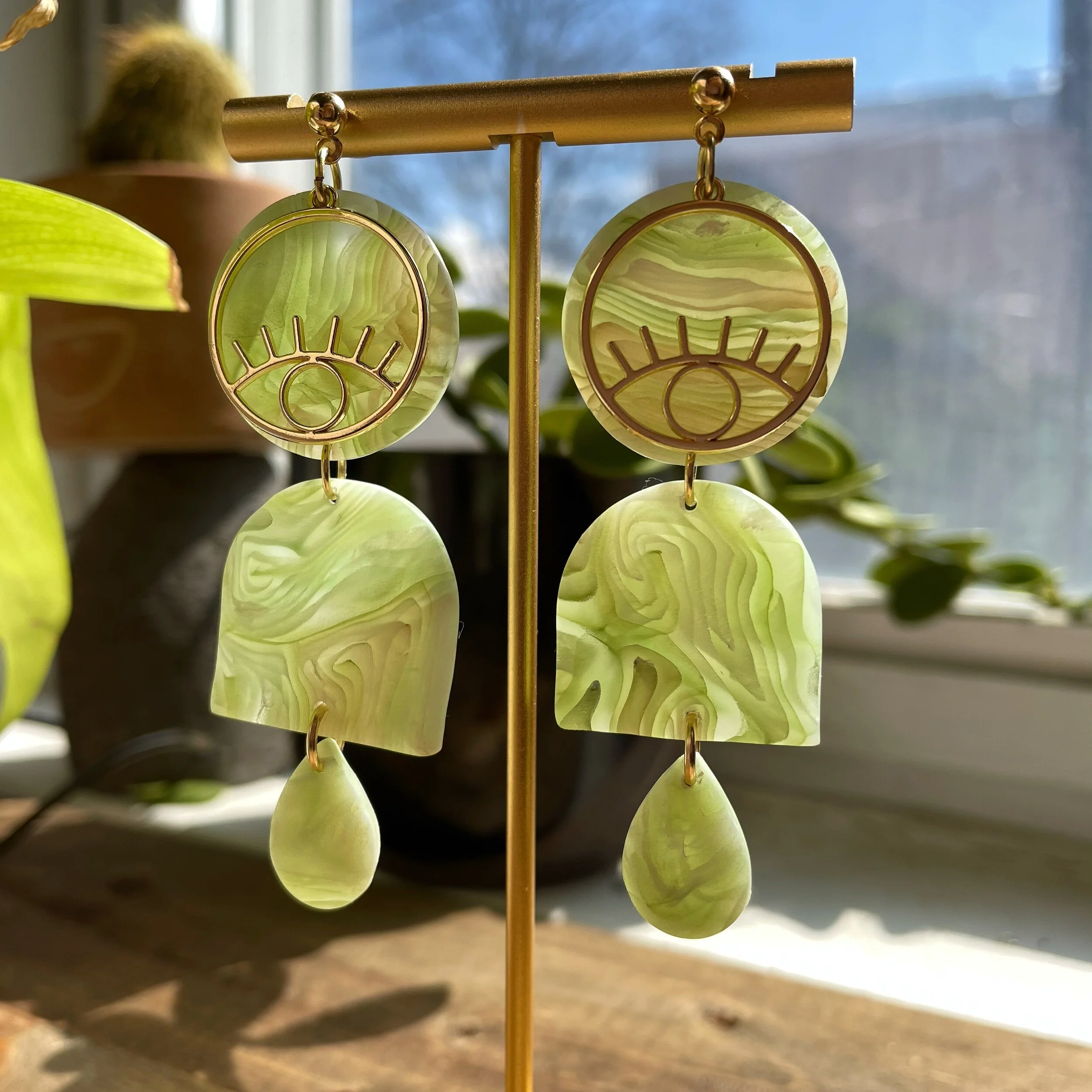 F22C8D2D-1A37-4053-AA53-0AE7FE17AEDB