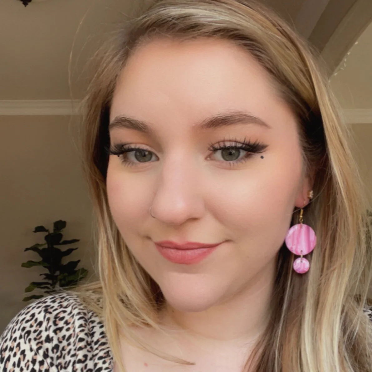 101EBCC3-5CA2-48D1-B516-DCD83996F8D1