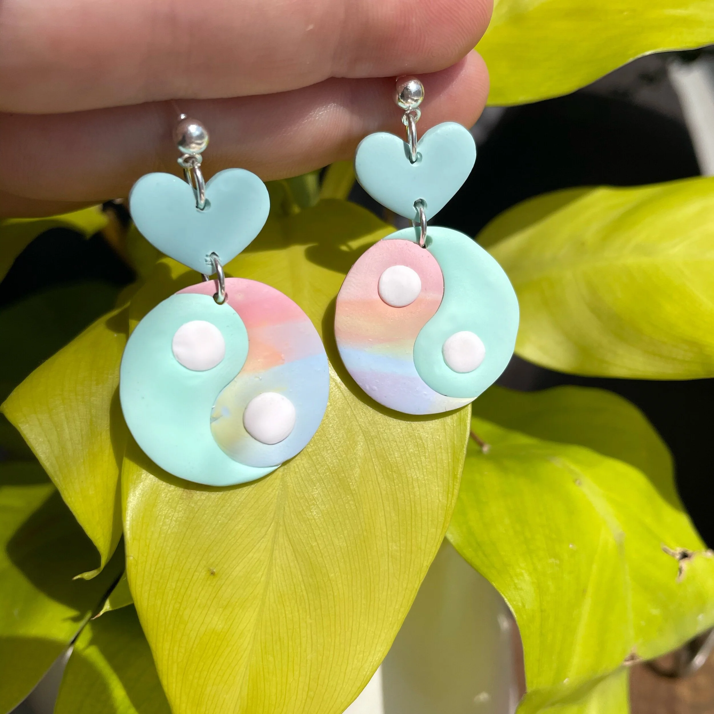 00D954D6-D3D4-4EAB-B591-1B279C7428CF