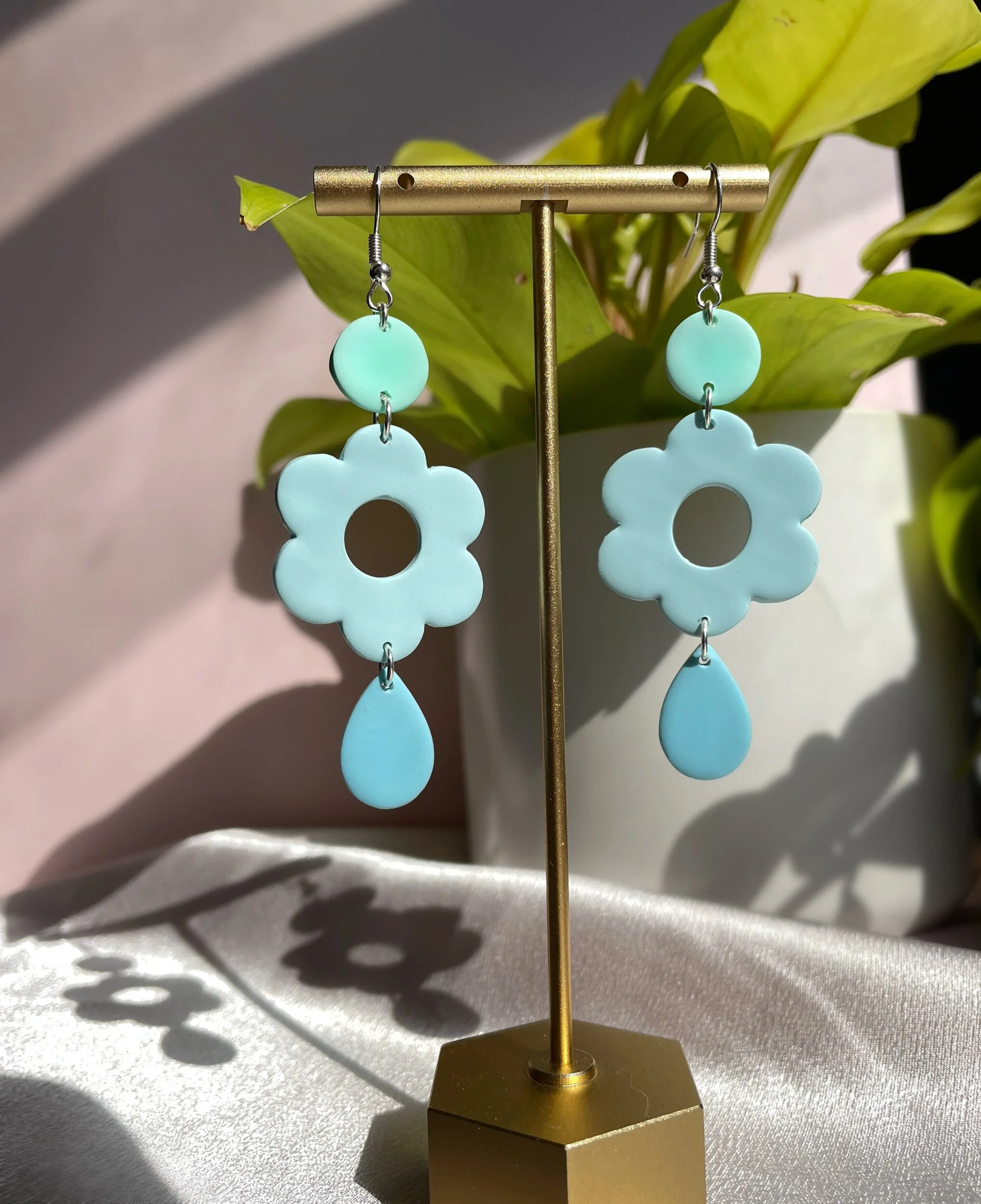 C0CB9F26-9249-4426-ACC7-34A006EF2D08