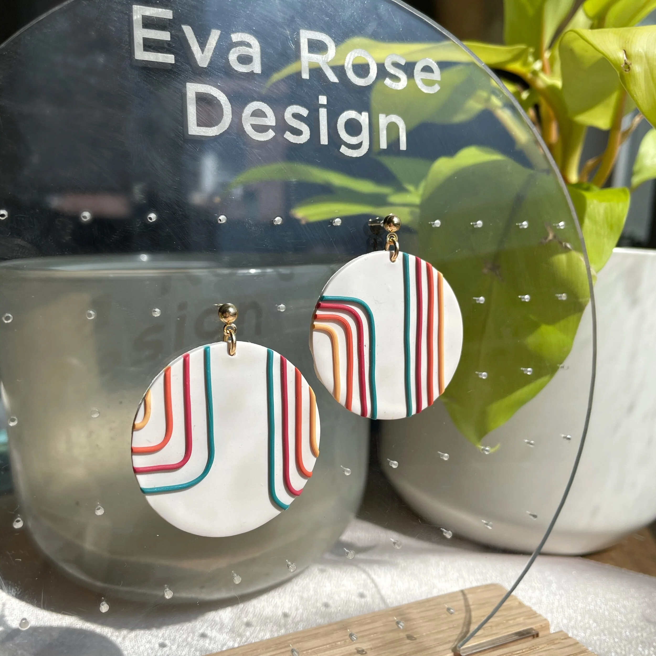 FB35E65F-F0F4-4C7F-844E-6C86E45ABB25