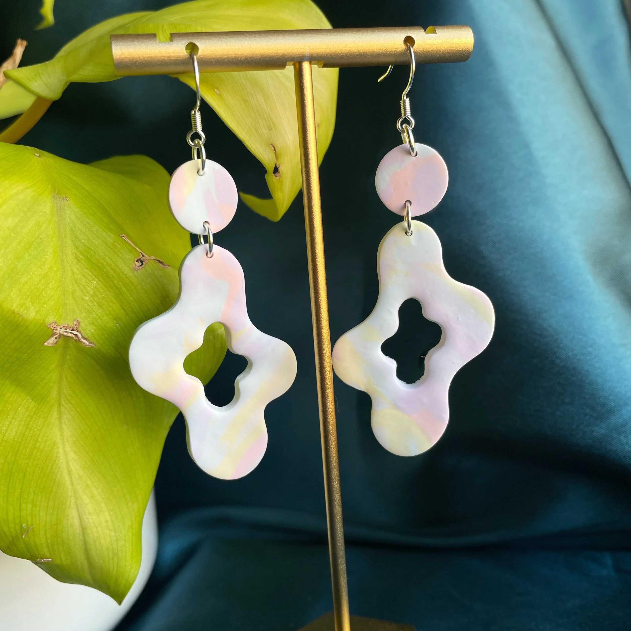 59D90B88-80F1-4A12-A397-8E9C9786538D