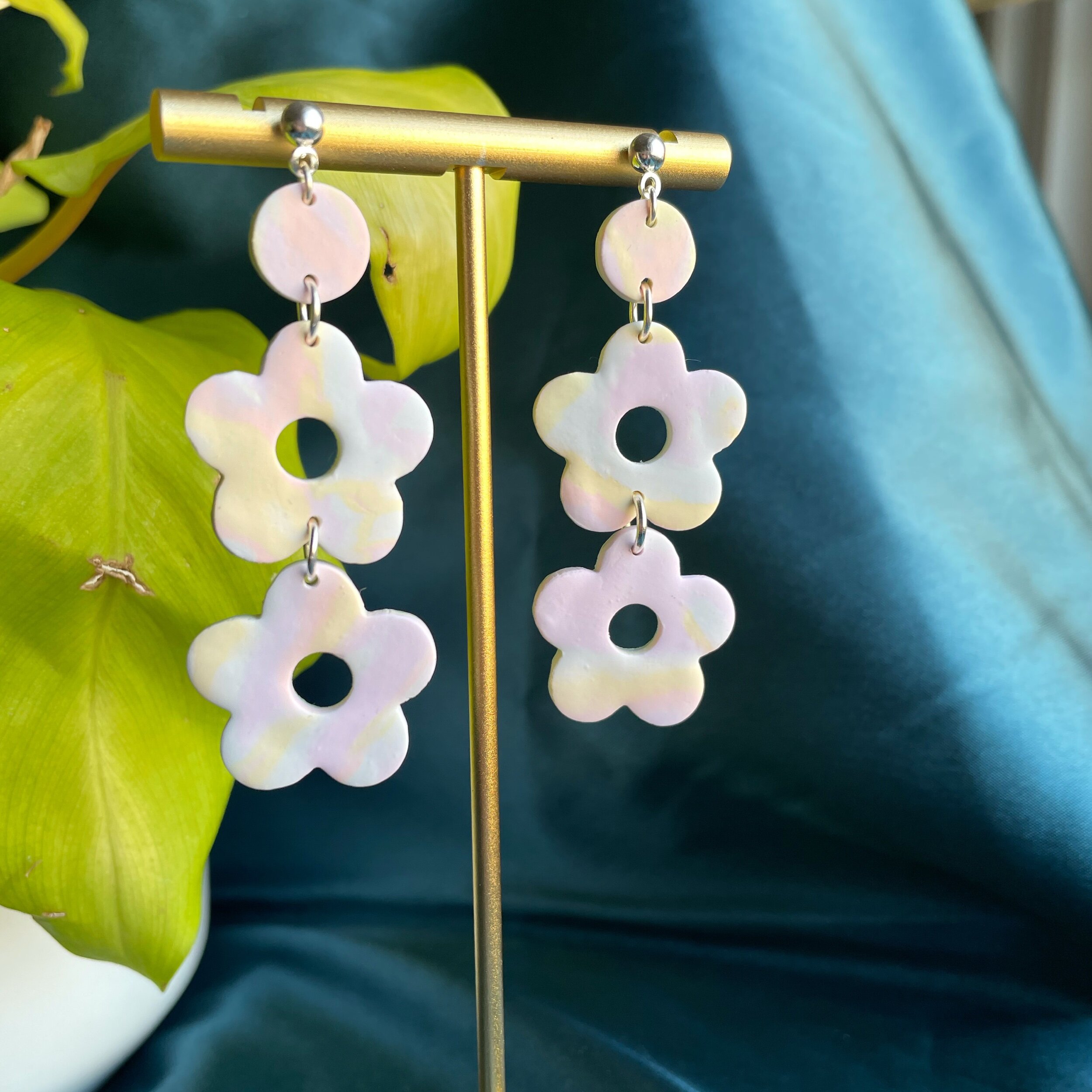 9AA9181E-975F-4C83-BDDE-3FD6955B861E