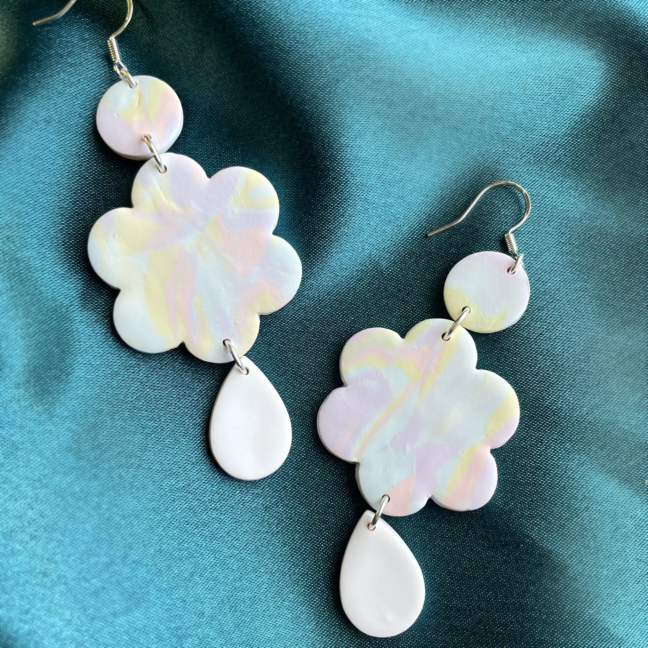 AD540DC1-29FD-4C41-9F75-5FABD862912E