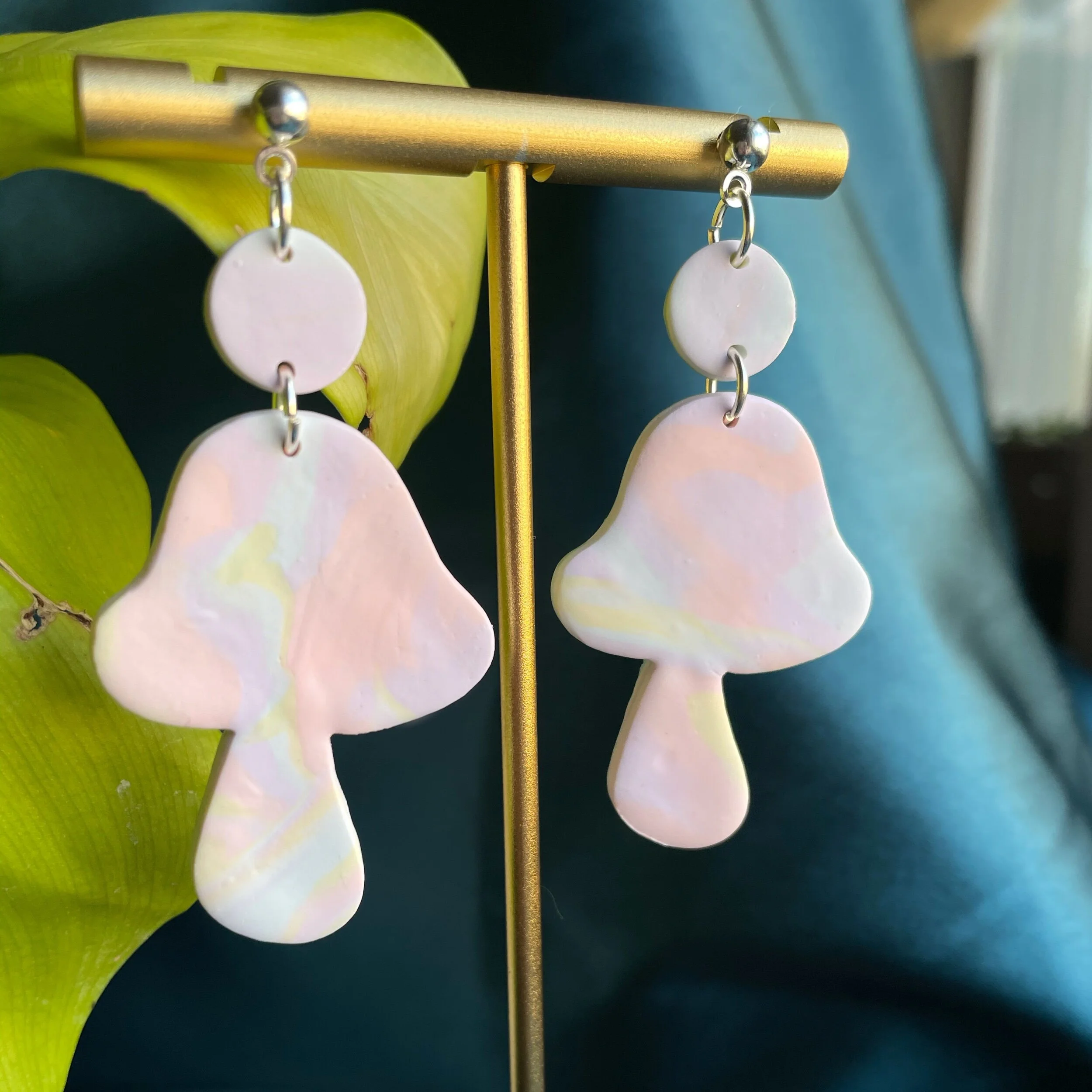 EB5BF7FB-6C3F-437A-A9DE-5117B9EAD3E9