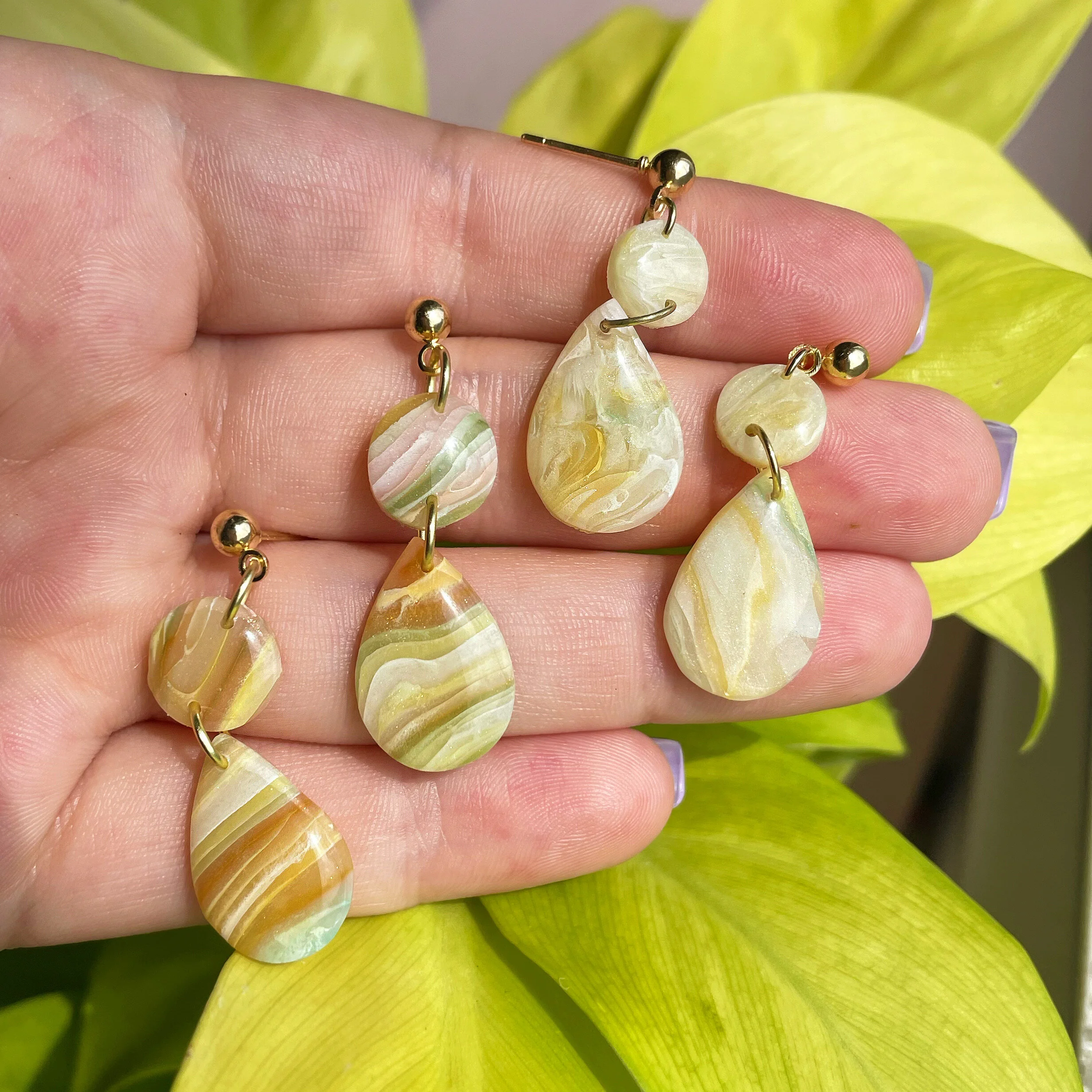 4ED716E5-FFEF-43BC-8A19-DC00E799C834