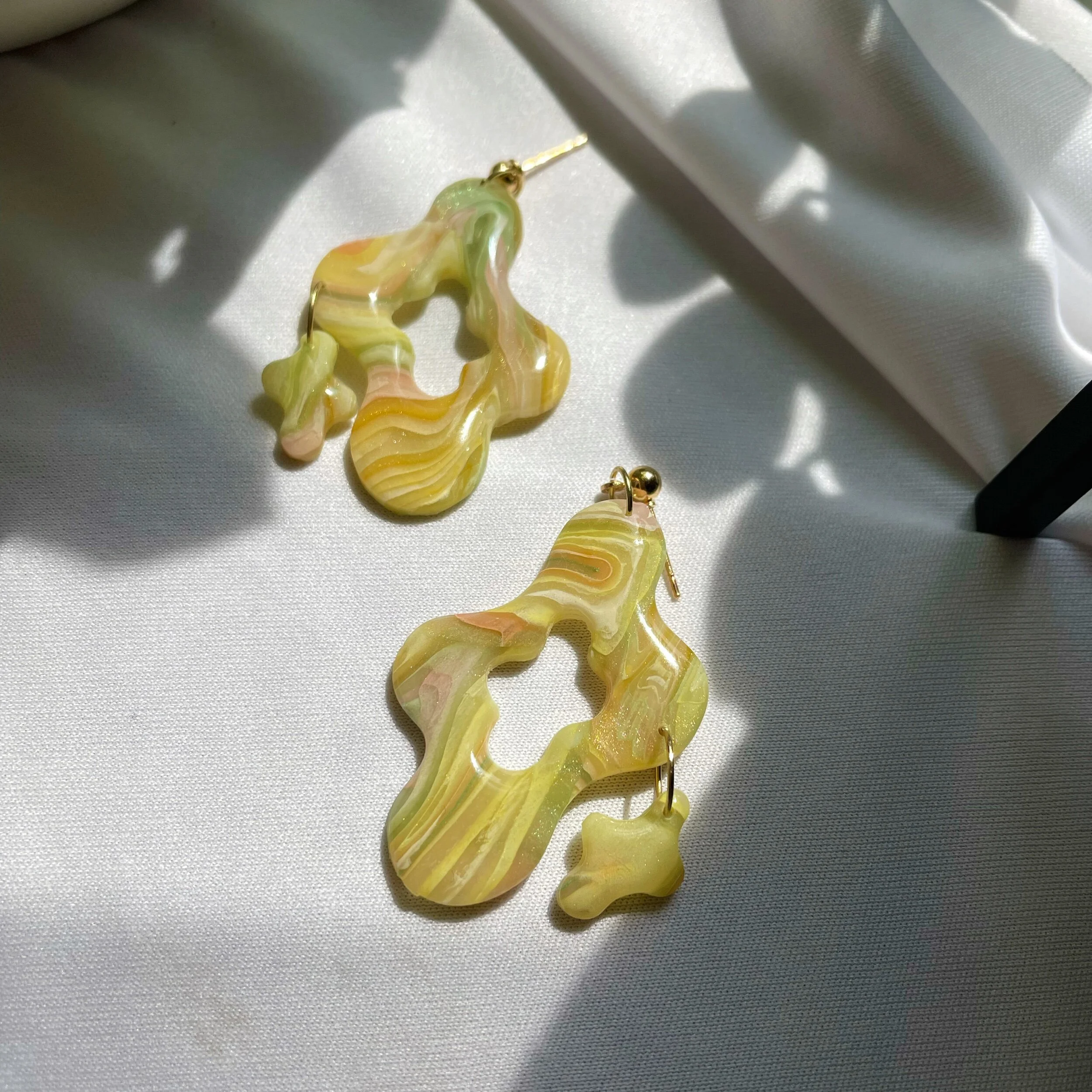 660B31B4-A6BA-41CE-8B75-6FABF6ABA0A3