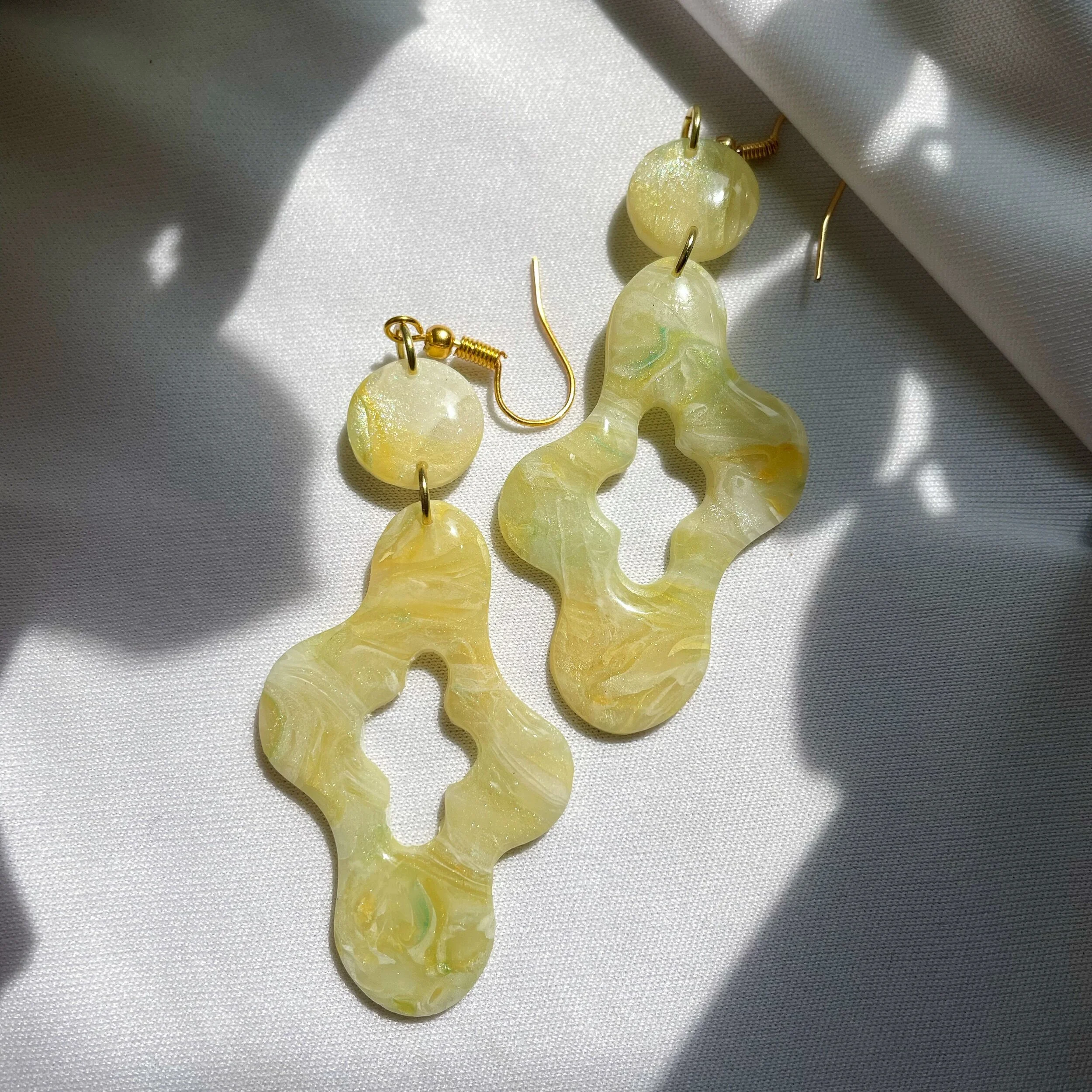 C28B3233-4160-4C90-9D84-91214AF8A539