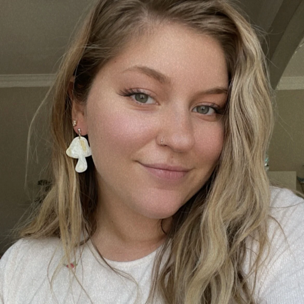 D4CCC057-13EC-4510-89B9-CB35C8C3D08E