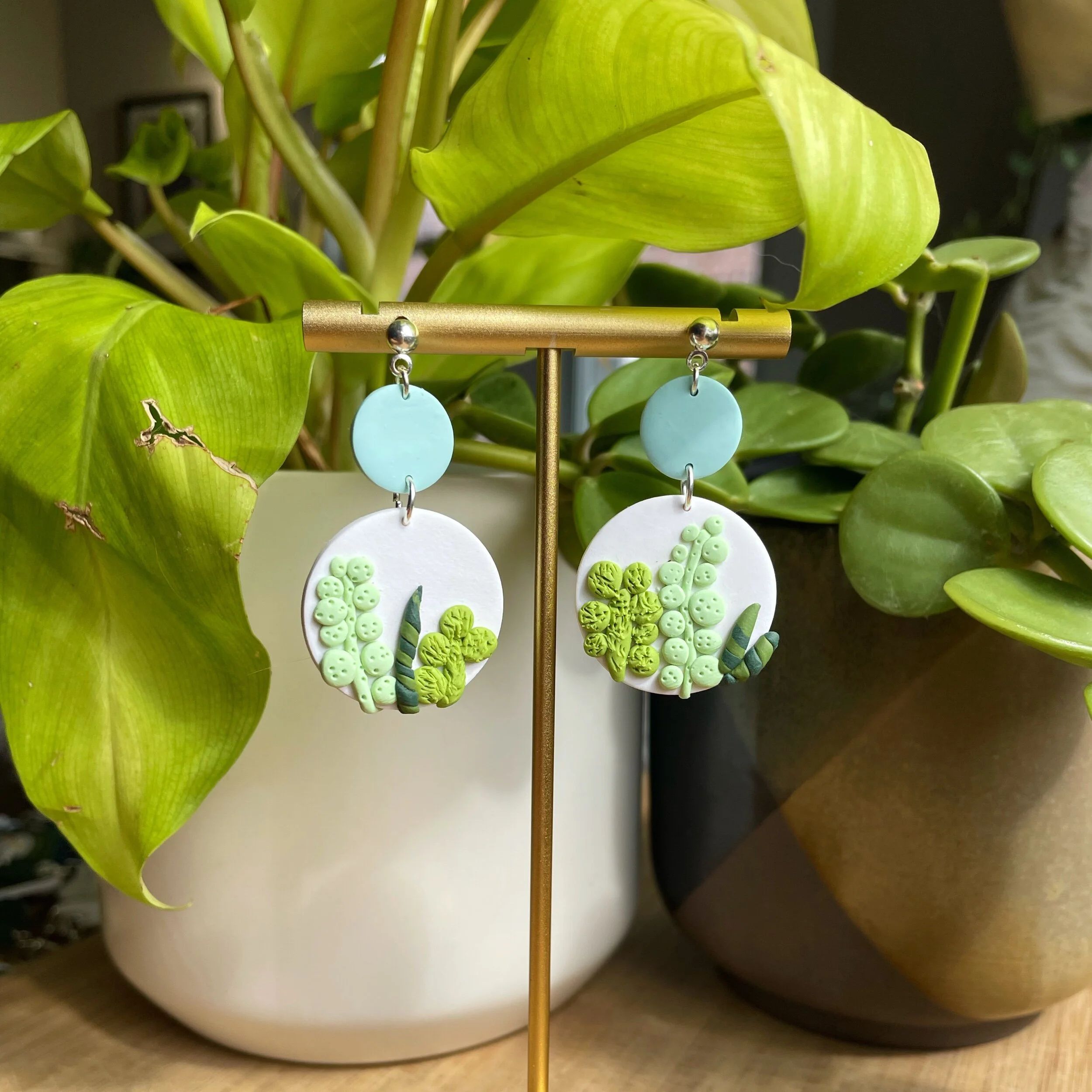 FC5BAD68-6A2F-4941-A5E7-78880630C689