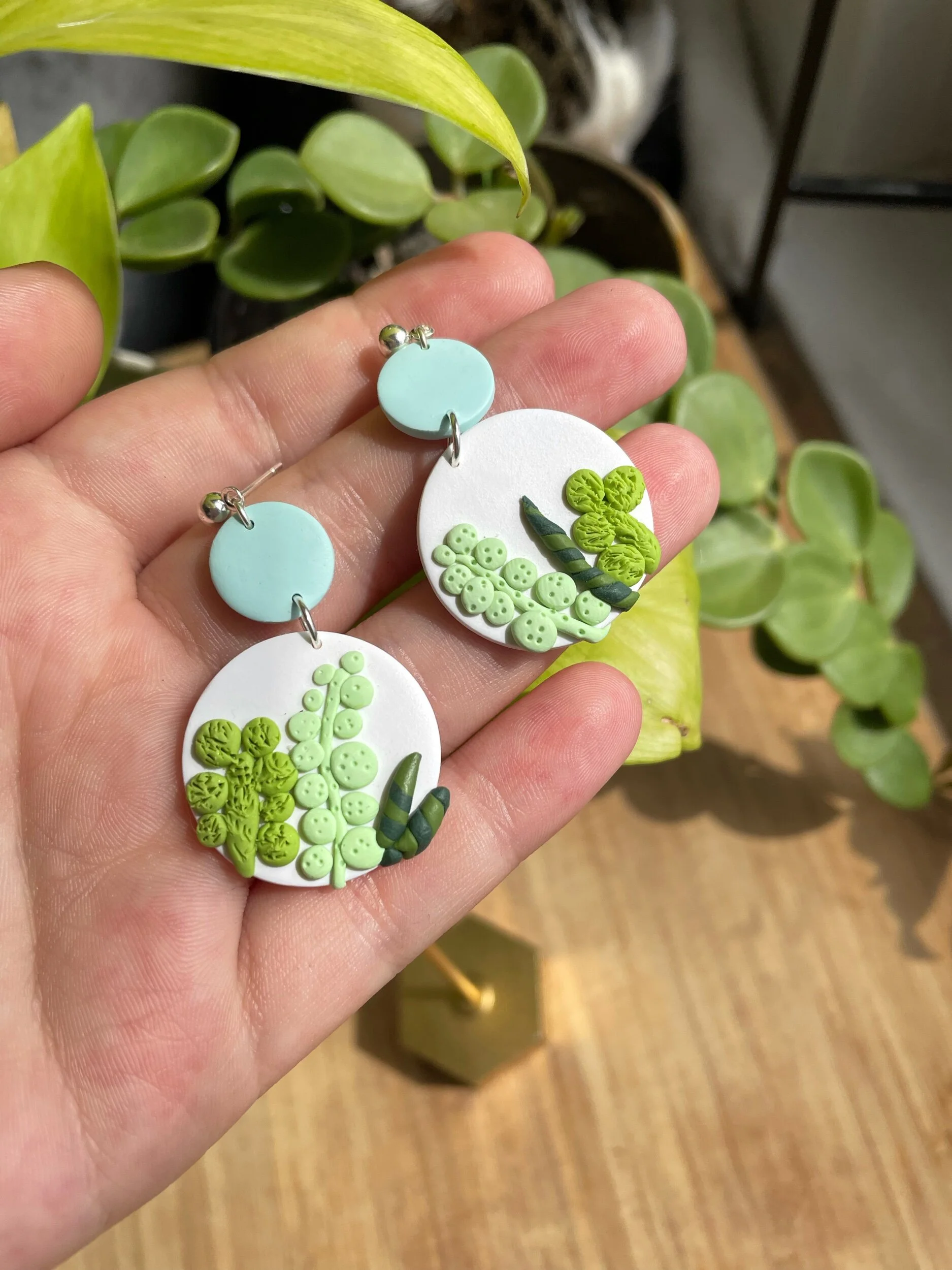 0D560C5C-4741-48E7-9244-5E6336C16333