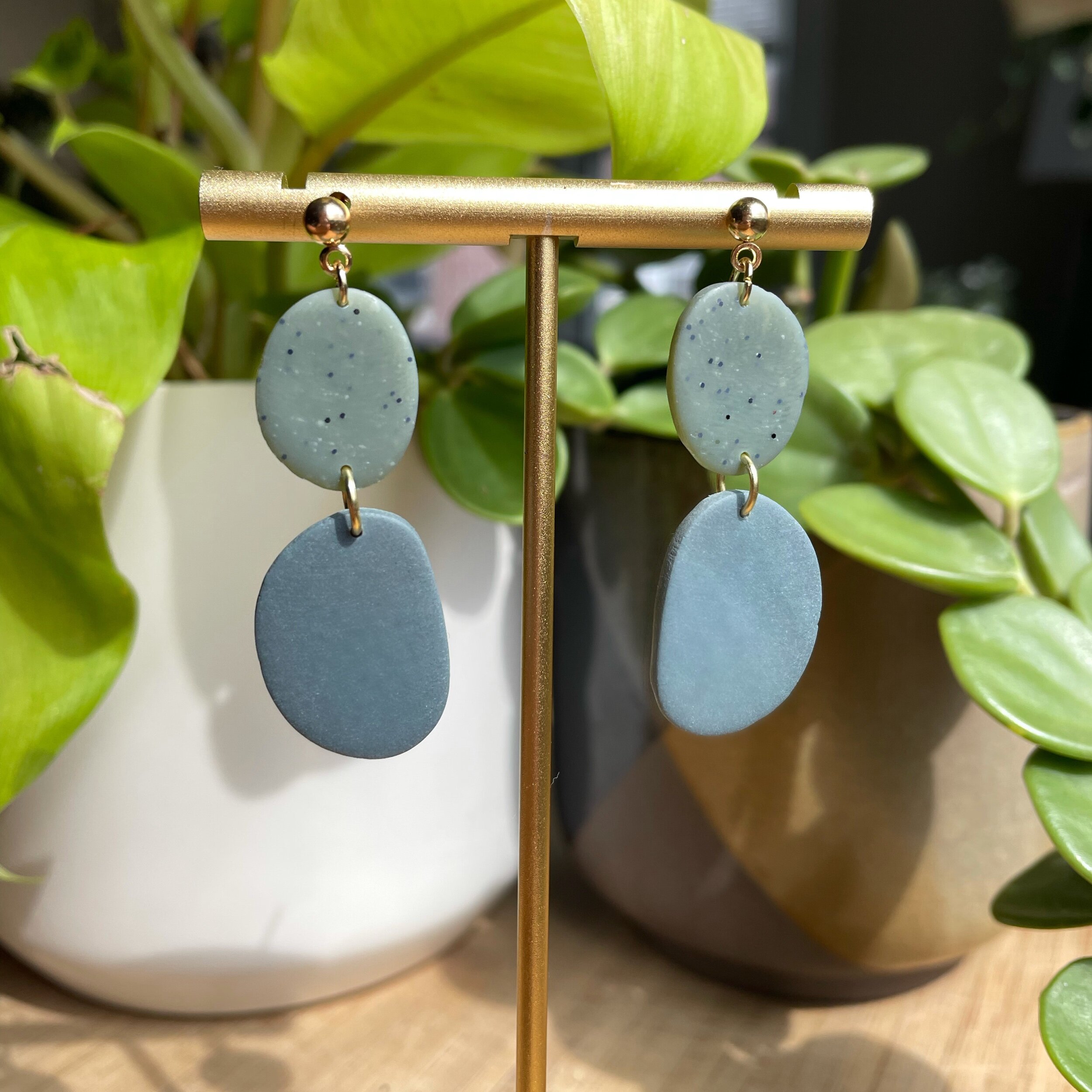 854F9929-E83A-41BA-B8BC-770FD51B71A2