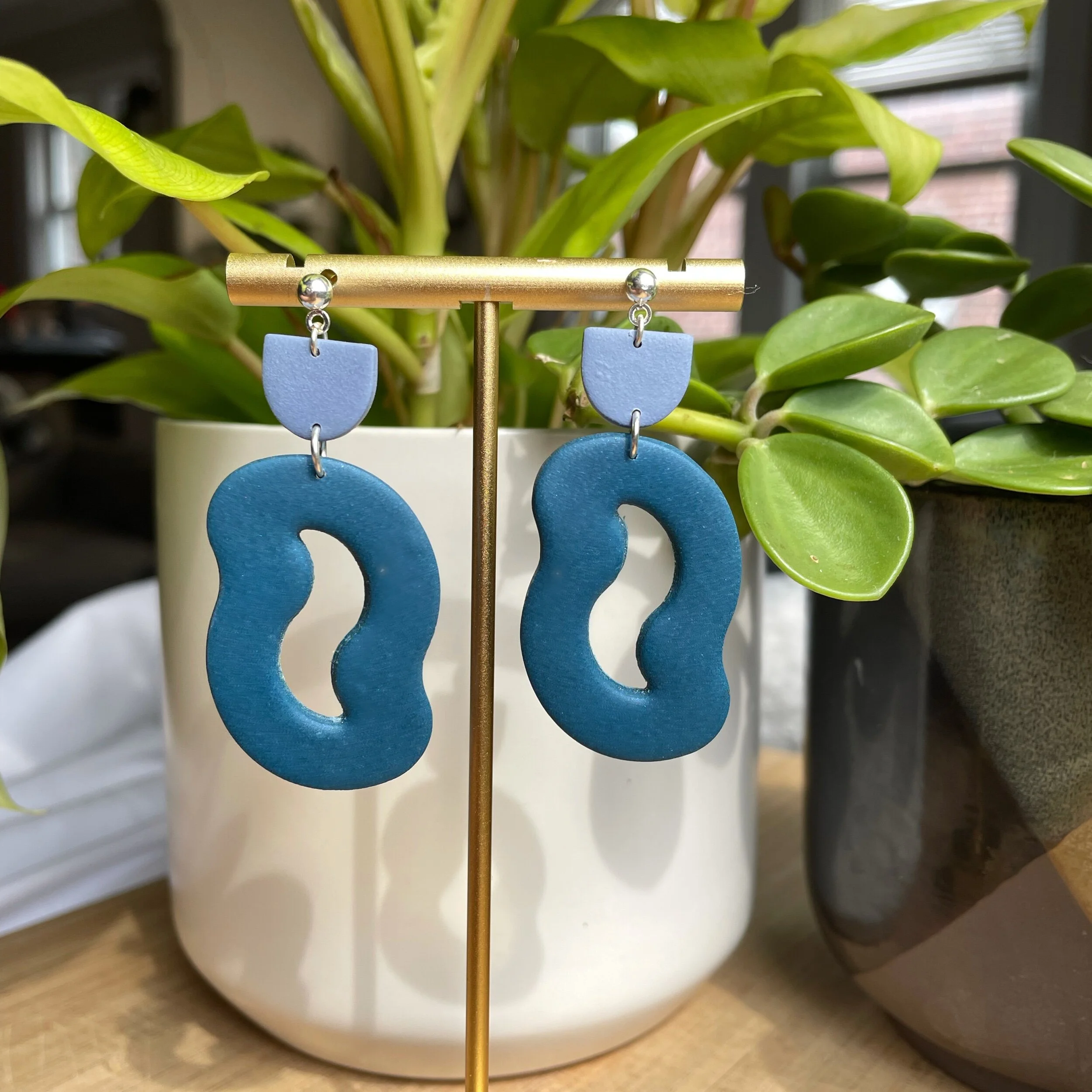 09D4D82C-B9FE-4D30-9C1B-65525694FE6B