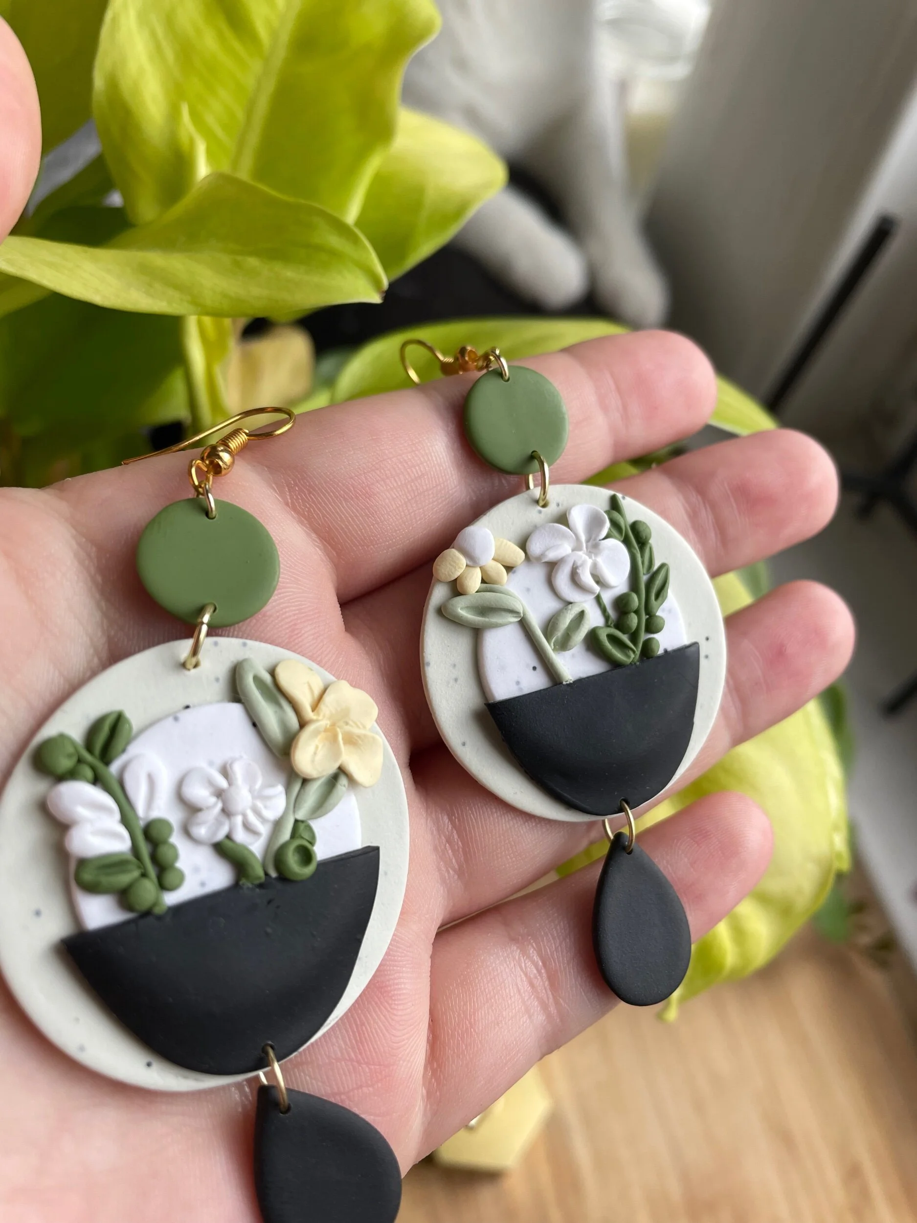 64A24283-7F78-441B-872D-927FBF32E34C