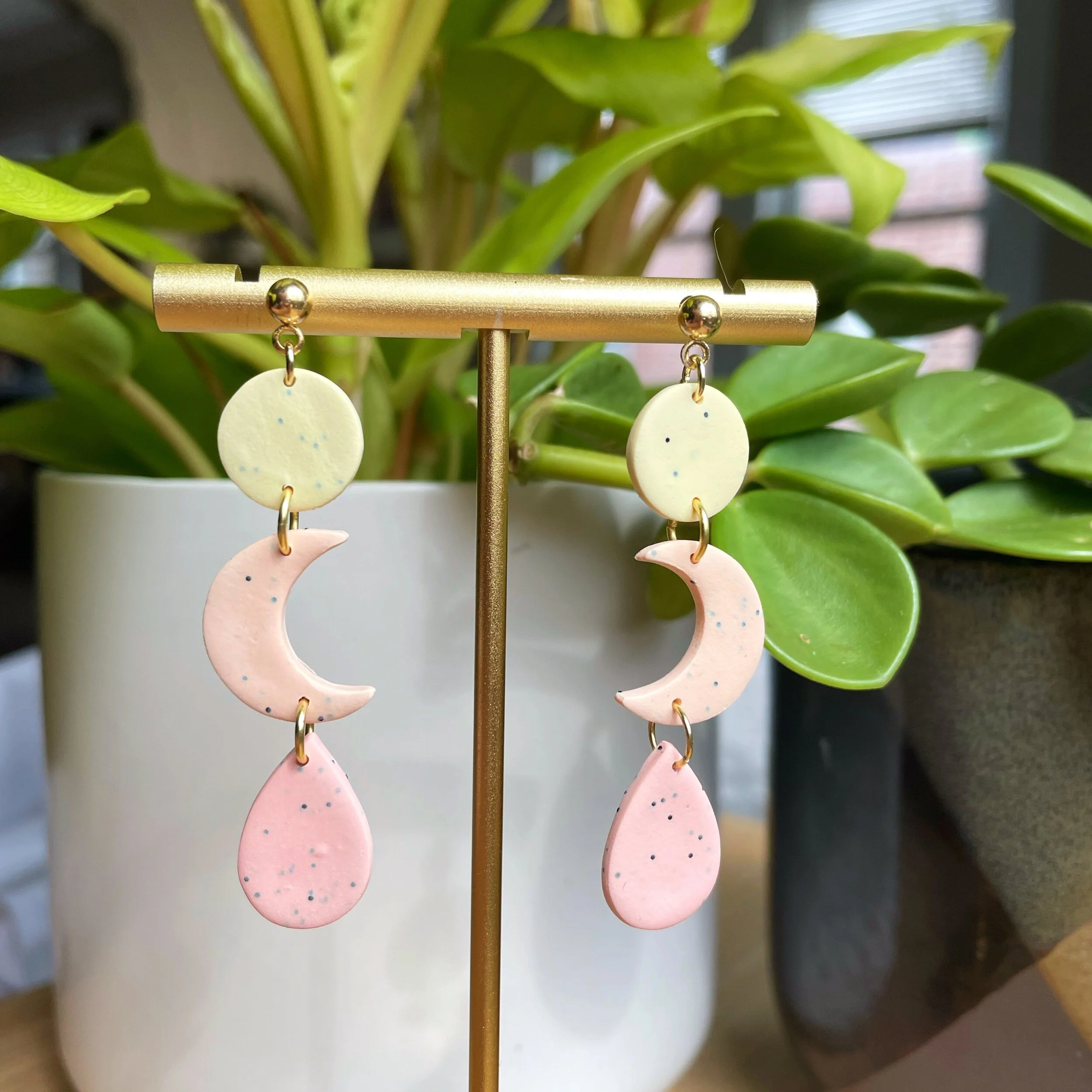 2141A649-68CA-403F-9826-4E6F286E9505