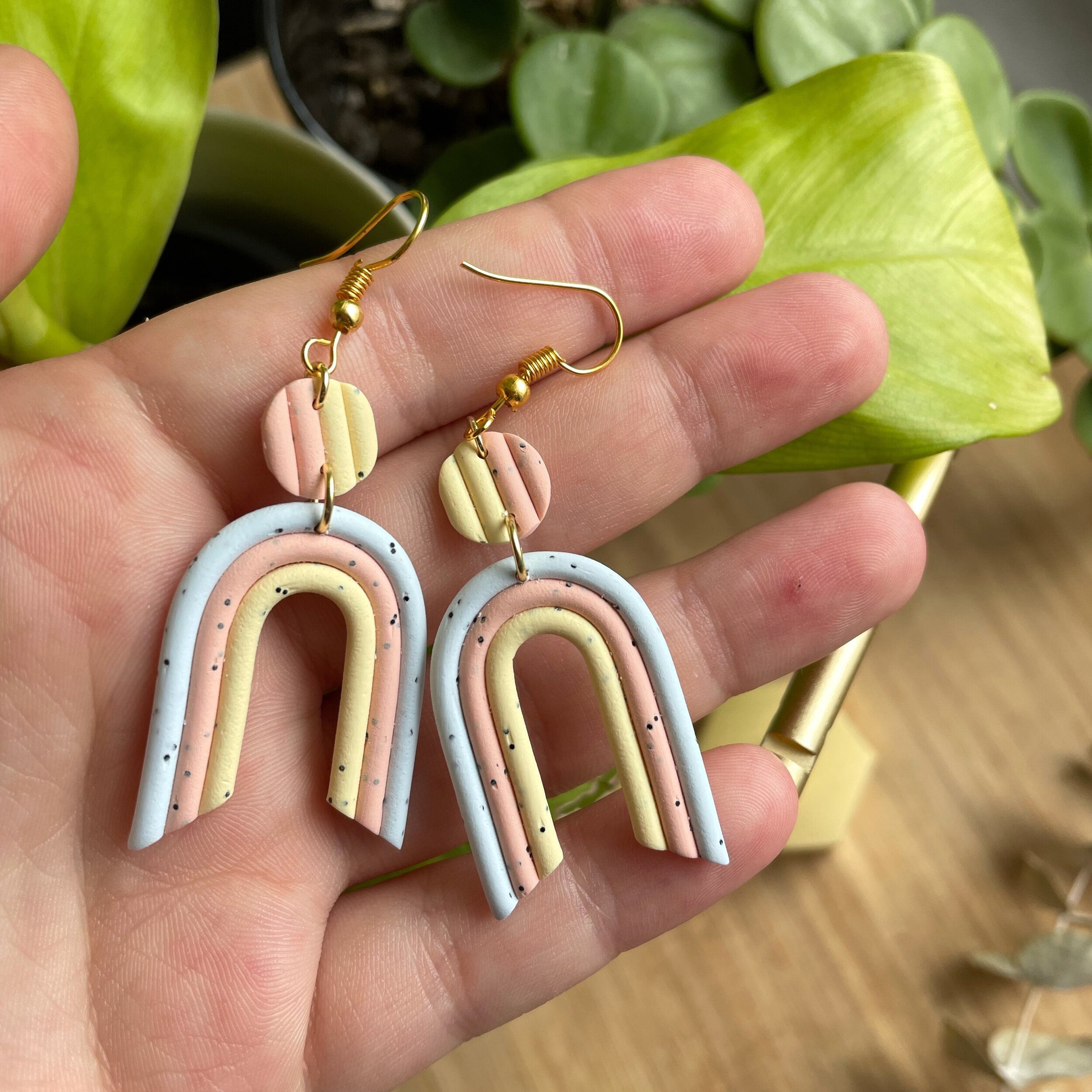 CC624100-571C-4C2E-8C49-BBF062DD4A2C