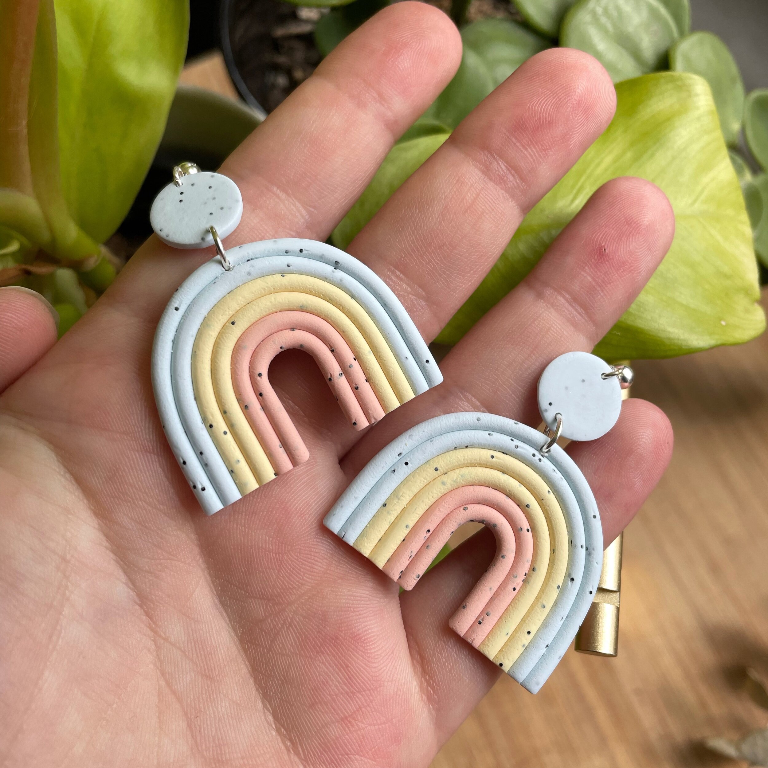 EECF72AB-3F9D-4EFA-8C64-F6CB76B524C6