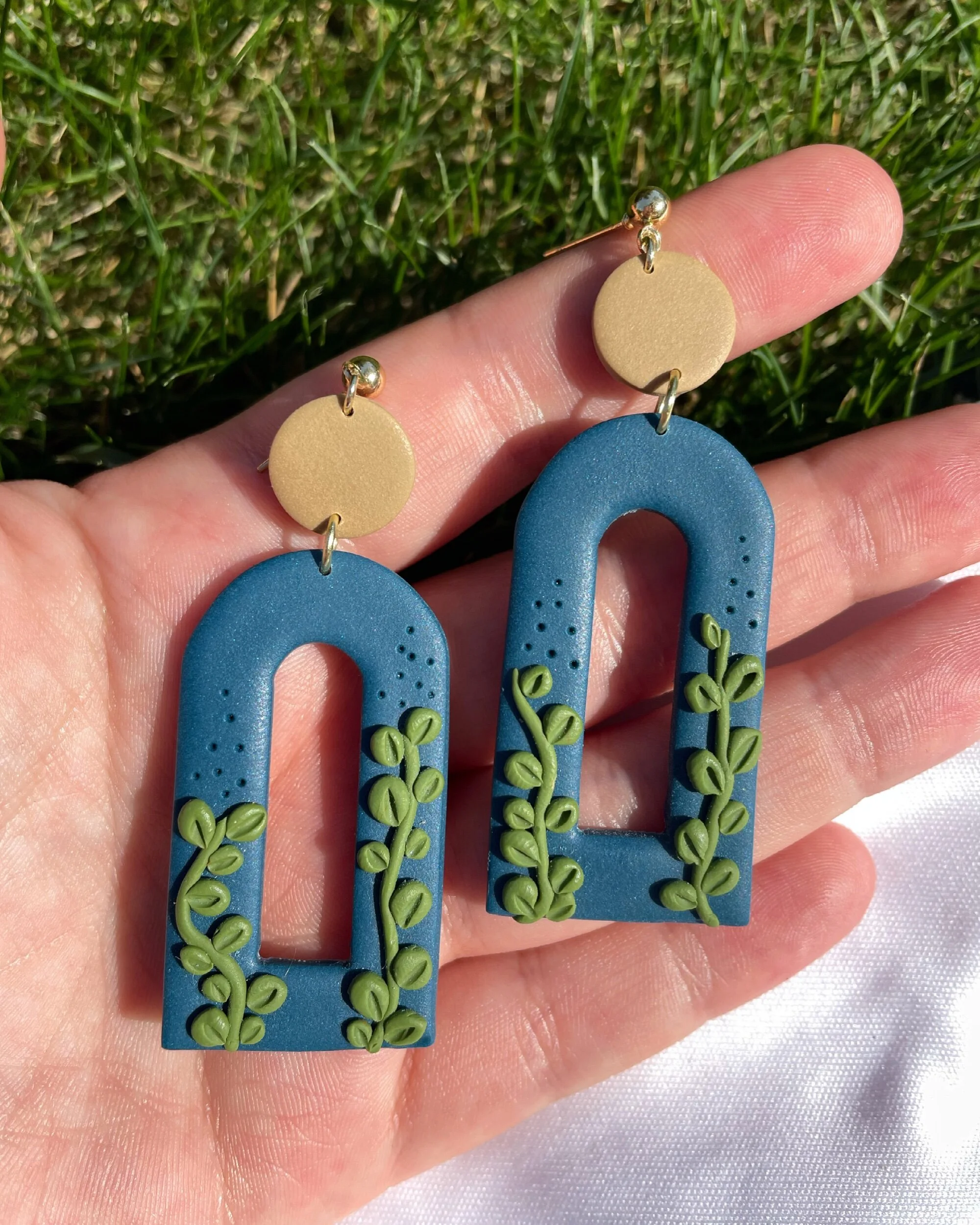 09B01EA5-C851-4E91-9EA7-4A5E3152A3FE