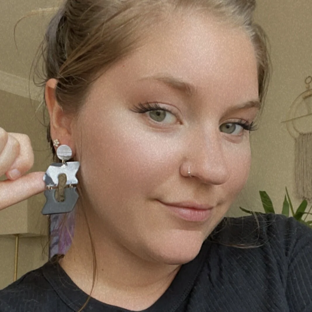 DE02DF7E-ADDF-437A-863A-56DCD7B40DF5