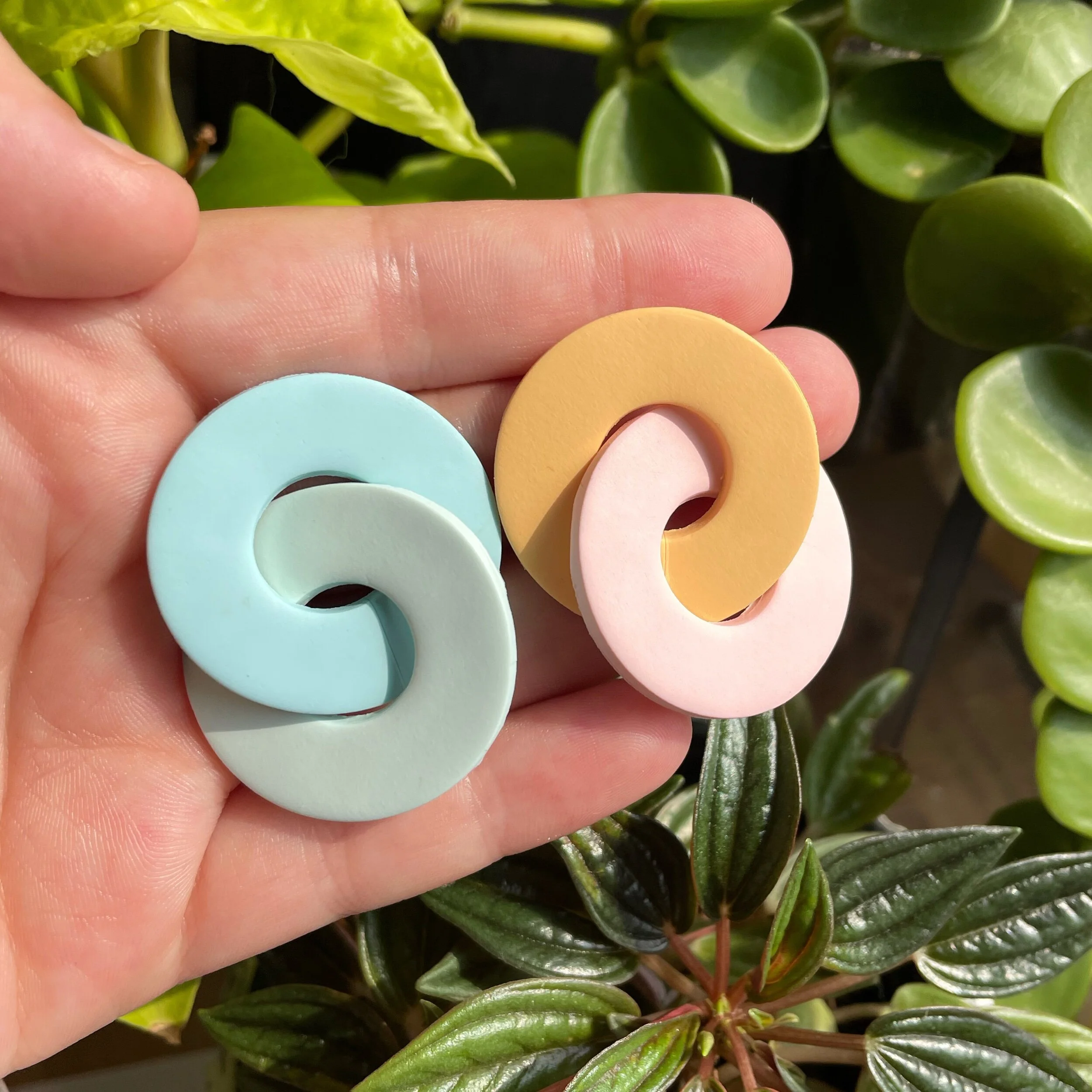 5F12F719-2CF4-4456-914C-7064D1F36769