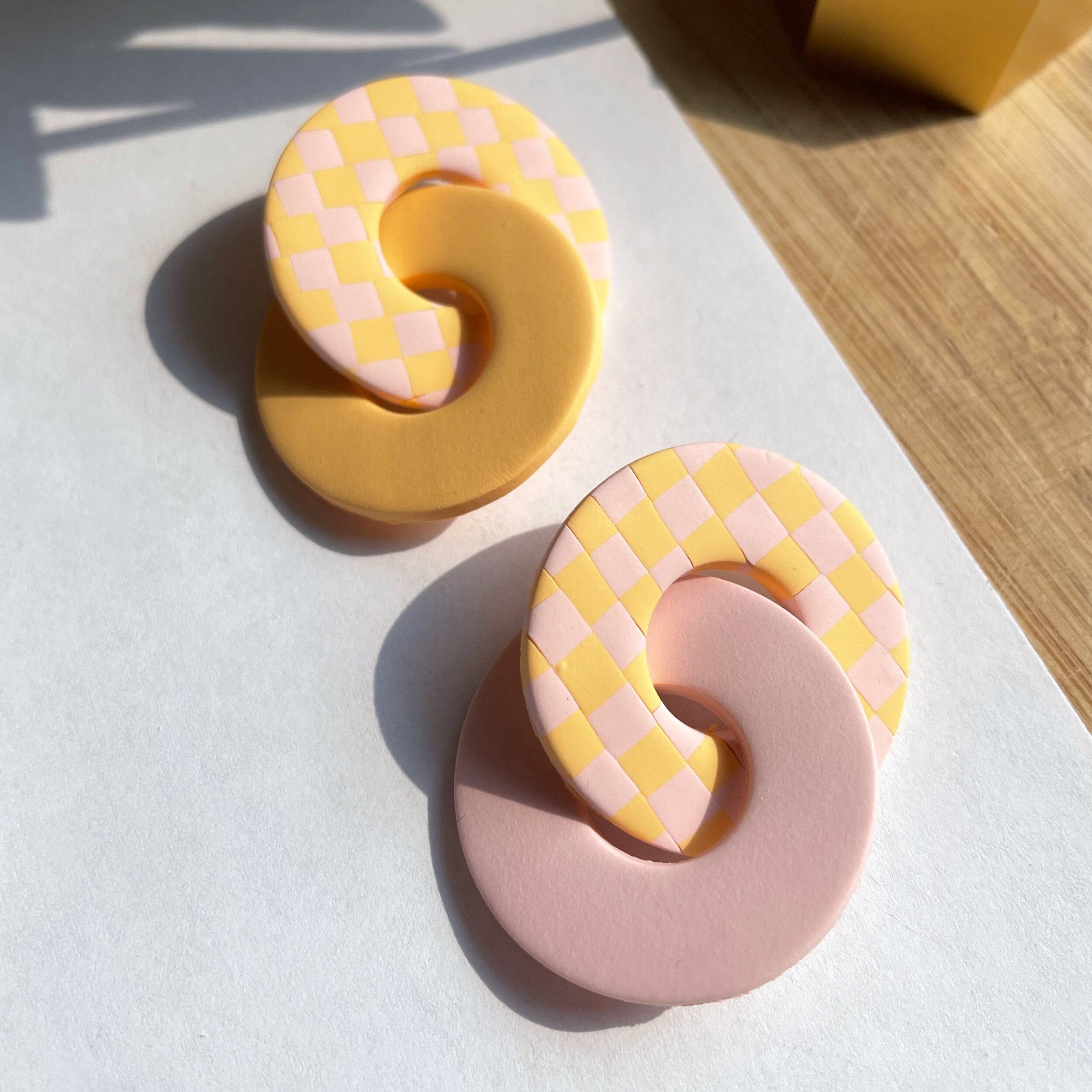 6FE57317-5772-4523-B99E-21C71110CED4