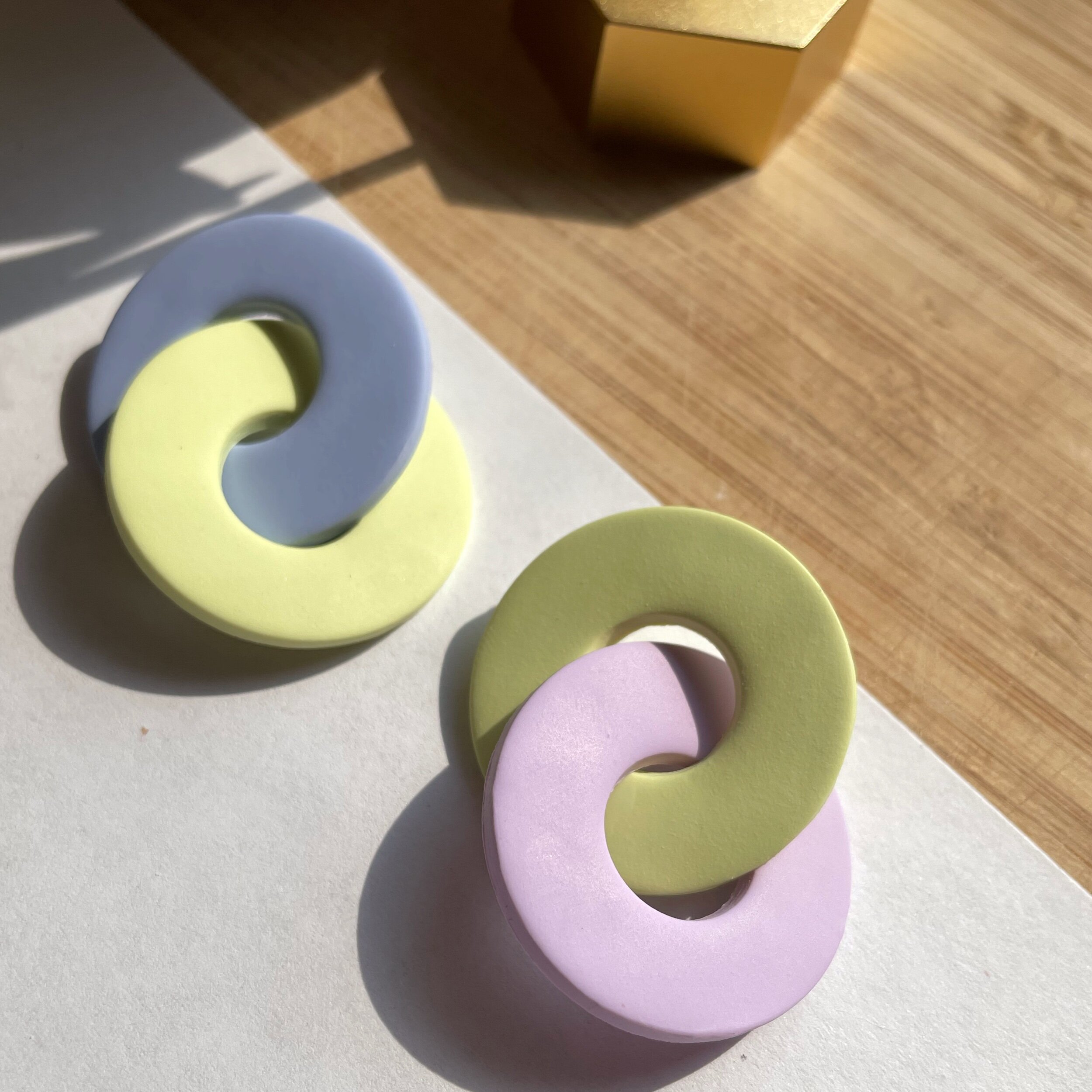 FC034150-5A7D-4D2C-AC87-B638800AD972