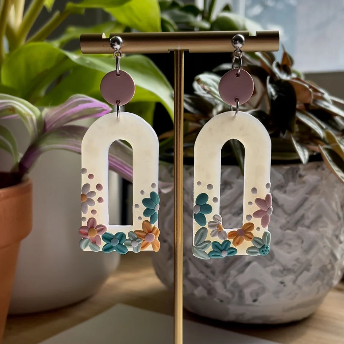 1622C7F0-7E88-4BE7-BA25-02A12414E6BC