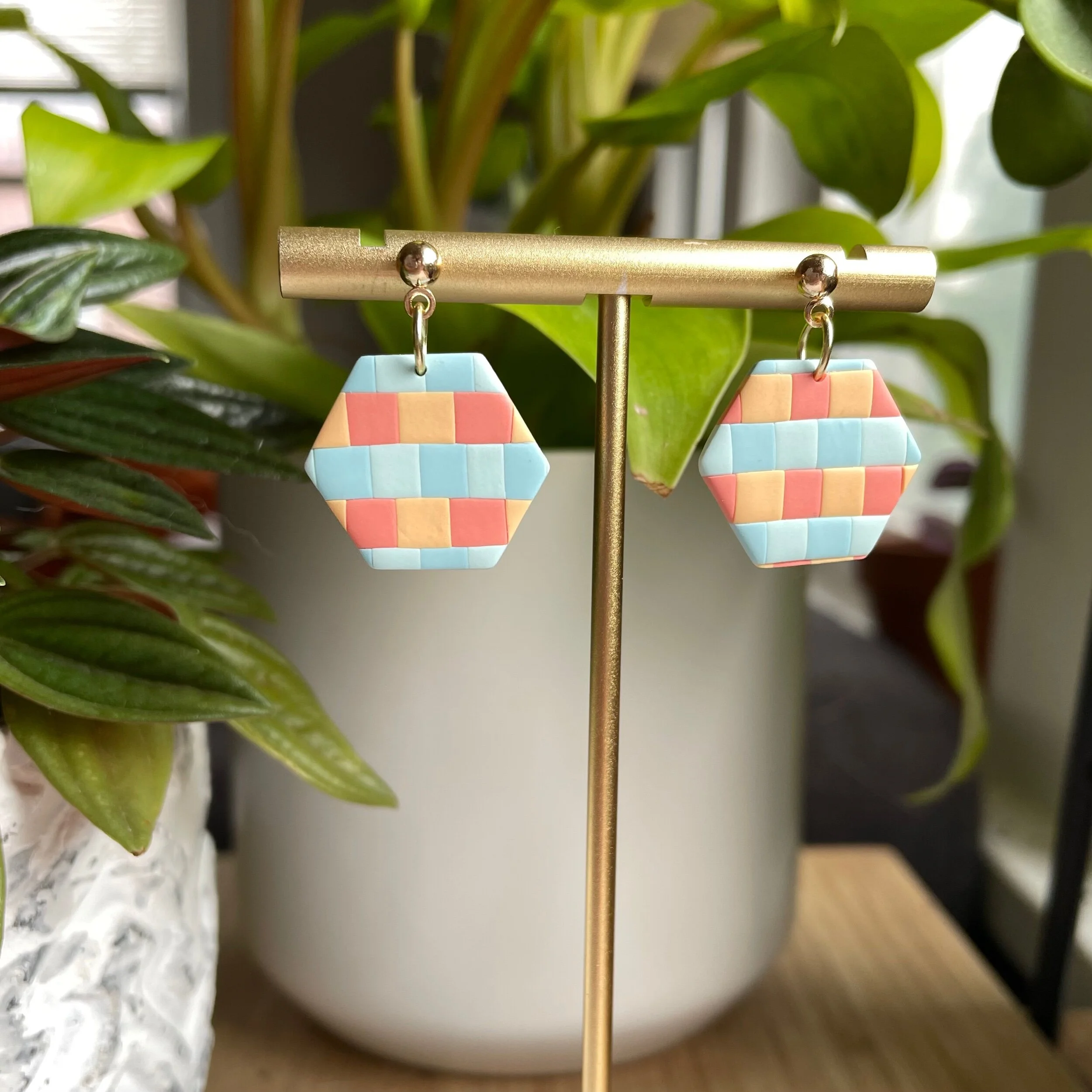 67F51218-726C-4A44-ADE9-1B6A4150A6D3