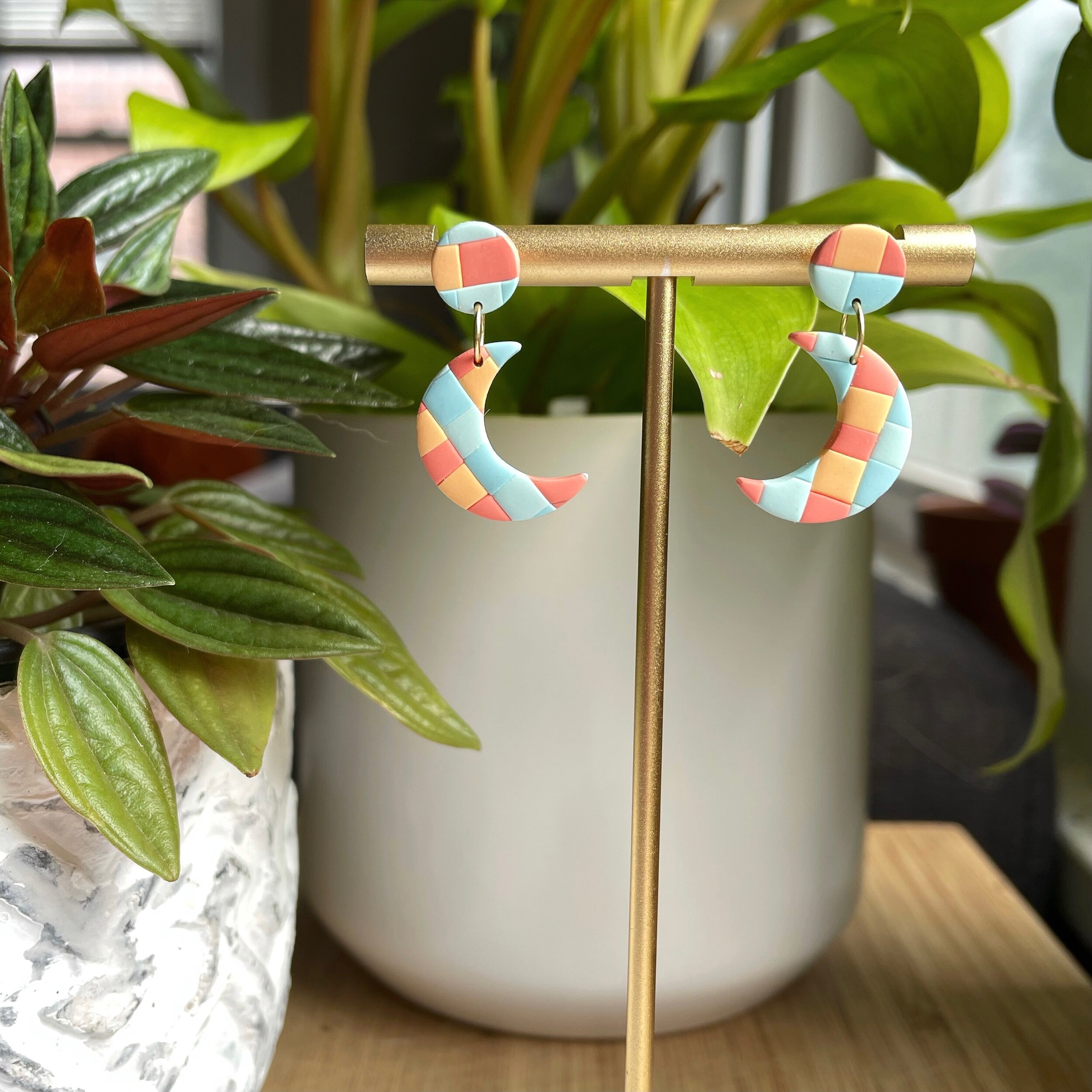 114E1D9F-37BC-4B1A-B48A-25B58DFA4CED