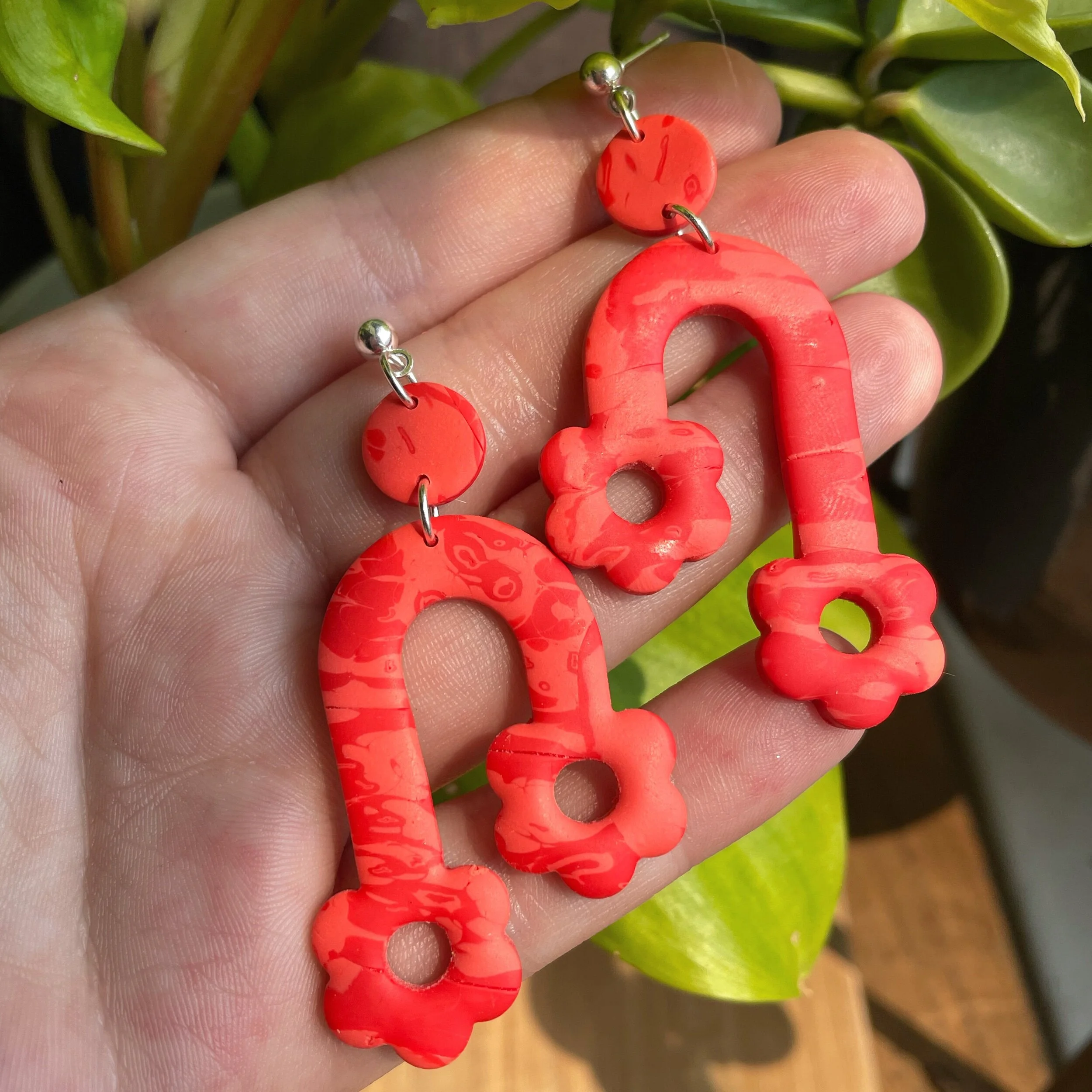 2D3BFEA5-F3E5-488E-A916-2CAD7B1FDEC7