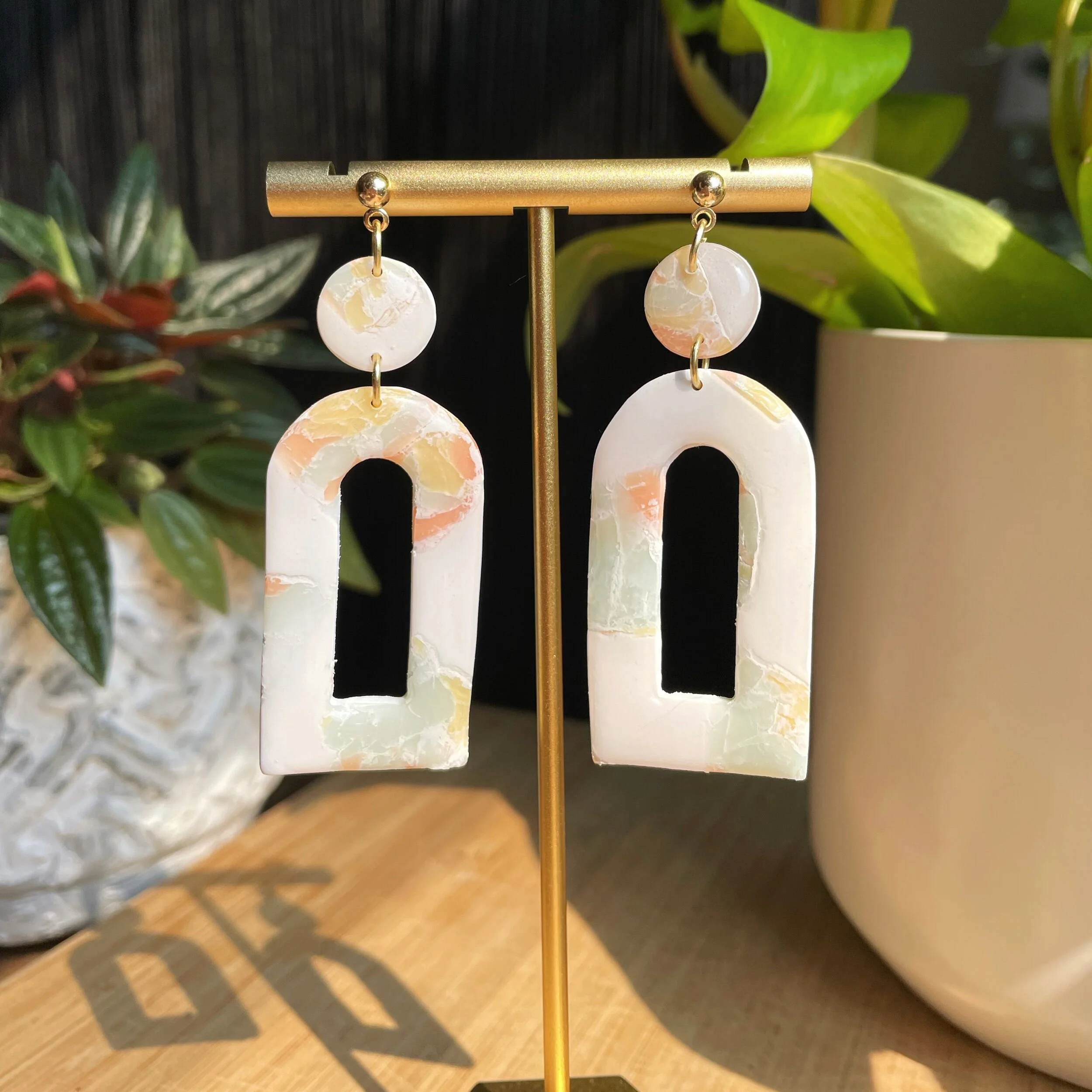 AA479627-3BFC-4E8A-BF37-64561A8EB6BC