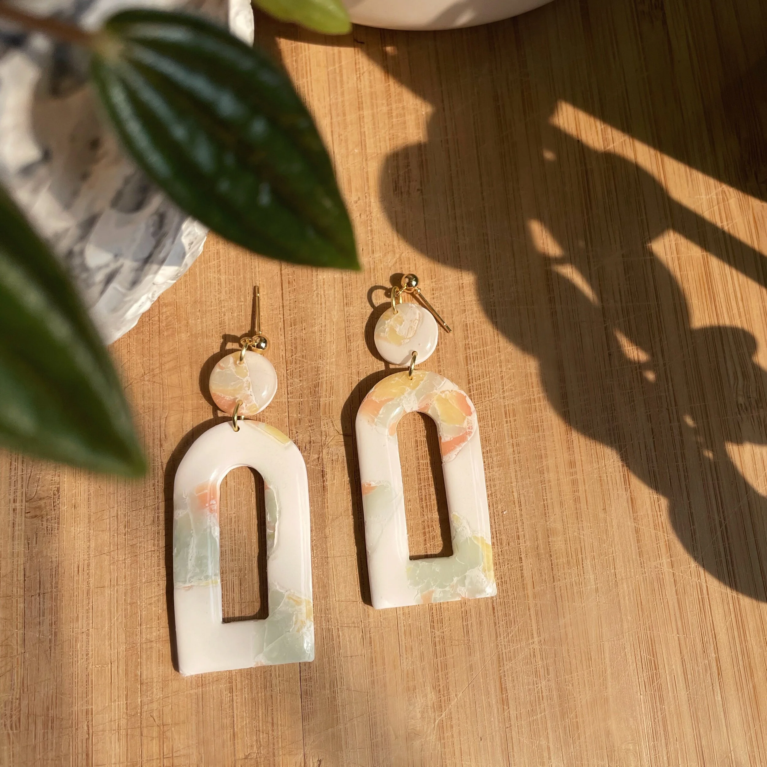 3C524083-F2B9-4CB9-8561-47C6EEAD863A