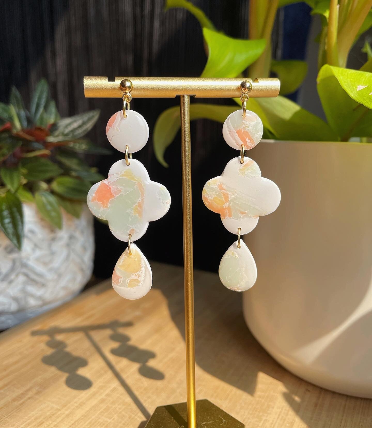 83BBF101-66AB-434C-A83B-C2442C0B54A5